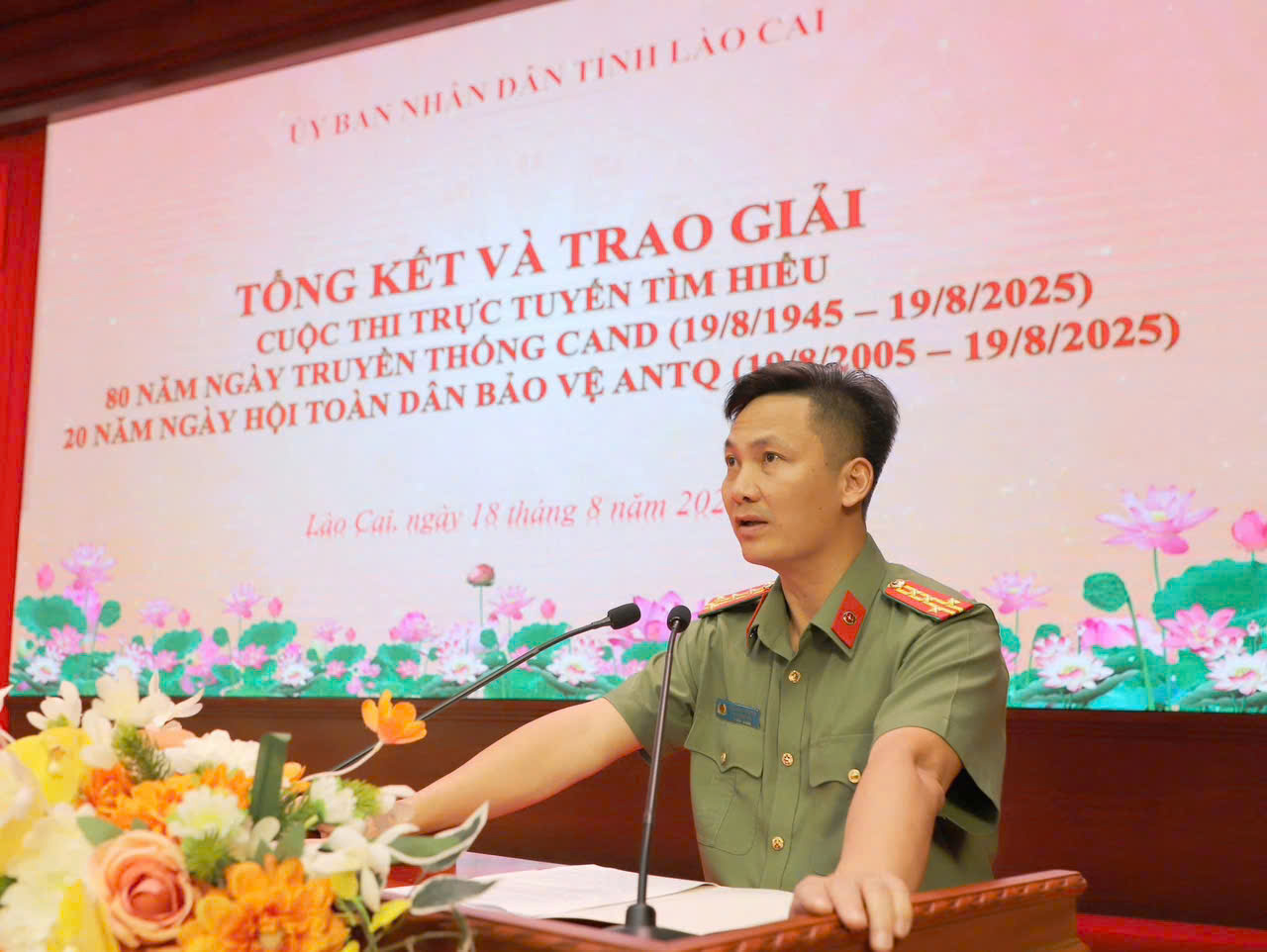 Đại tá Nguyễn Tiến Đỗ, Phó Giám đốc Công an tỉnh, Phó Trưởng Ban Thường trực Ban Tổ chức cuộc thi trực tuyến phát biểu chỉ đạo