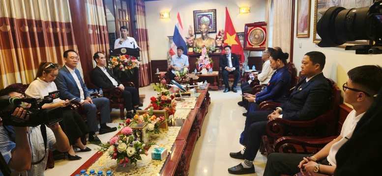 Tổ chức chuỗi hoạt động về Chủ tịch Hồ Chí Minh tại Thái Lan 1 Ông Nguyễn Văn Dương, Phó Bí thư Đảng ủy, Phó Giám đốc Khu Di tích Chủ tịch Hồ Chí Minh tại Phủ Chủ tịch phát biểu tại buổi làm việc với Khu Di tích Chủ tịch Hồ Chí Minh tại tỉnh Udon Thani ngày 27/8/2025