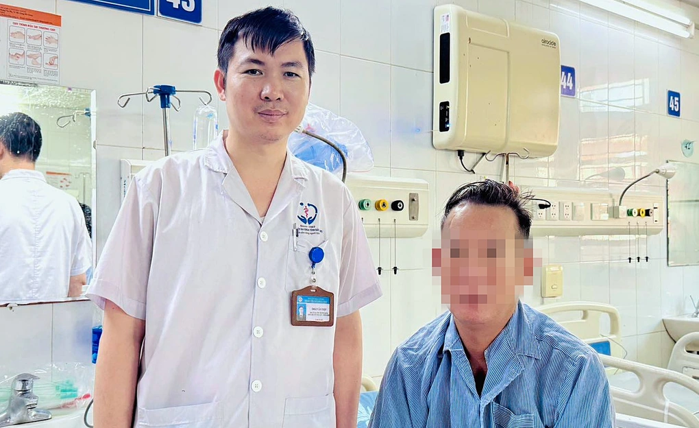 Người đàn ông nguy kịch sau khi ăn thủ lợn luộc chưa chín kỹ 3 Sau 9 ngày điều trị tích cực, bệnh nhân qua cơn nguy kịch (Ảnh: B.V).