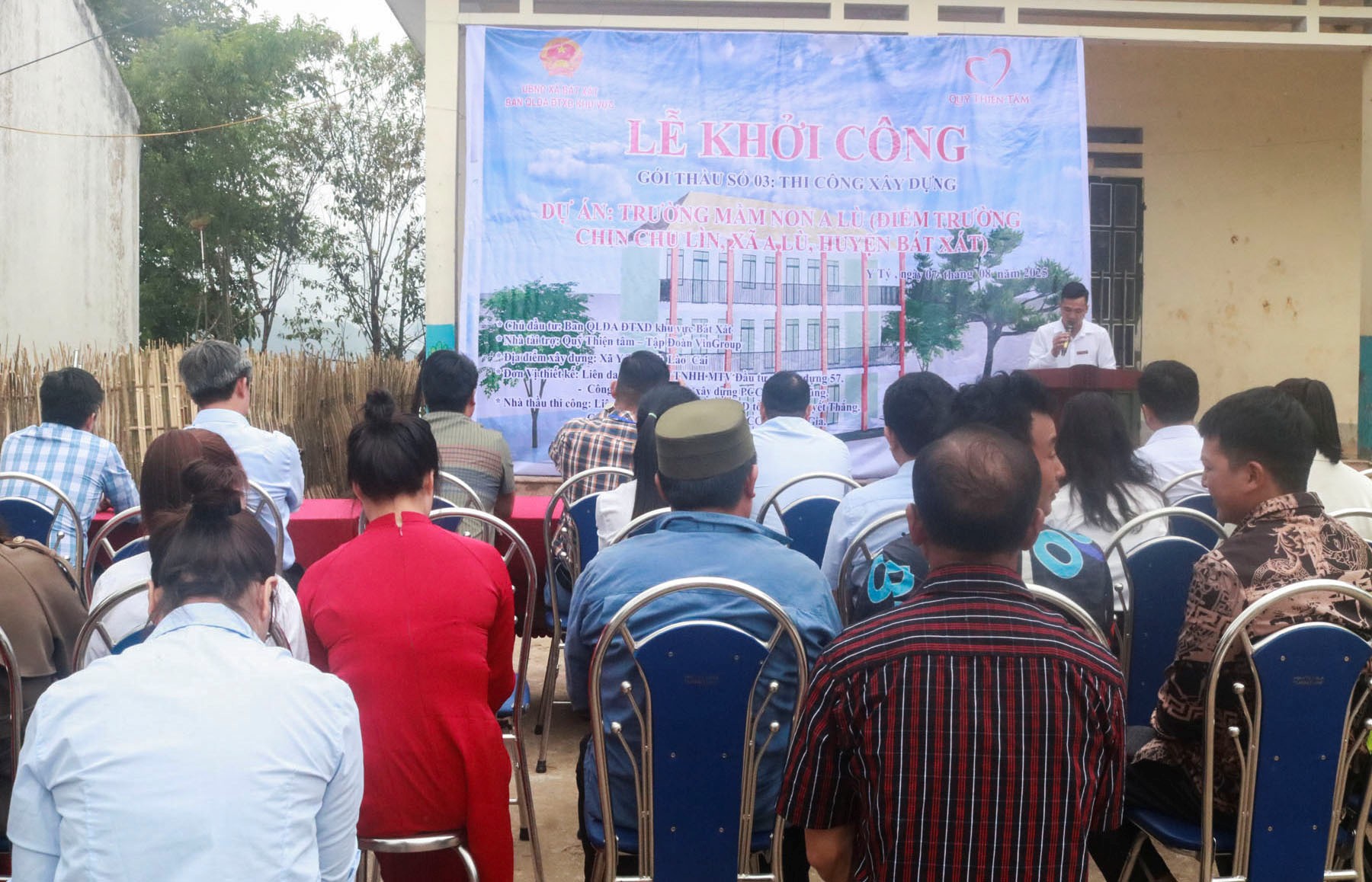 Y Tý khởi công hai dự án trọng điểm phục hồi sau thiên tai với sự đồng hành từ Quỹ Thiện Tâm 1 Quang cảnh lễ khởi công dự án. (Ảnh truyền thông khu vực Bát Xát)