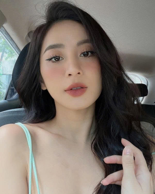 'Miss Audition' Ngọc Anh cầm đầu đường dây buôn bán khí cười tại TP.HCM 4 Miss Audition Ngọc Anh - tức Nguyễn Thị Ngọc Anh là một trong những hot girl Hà Thành đời đầu.