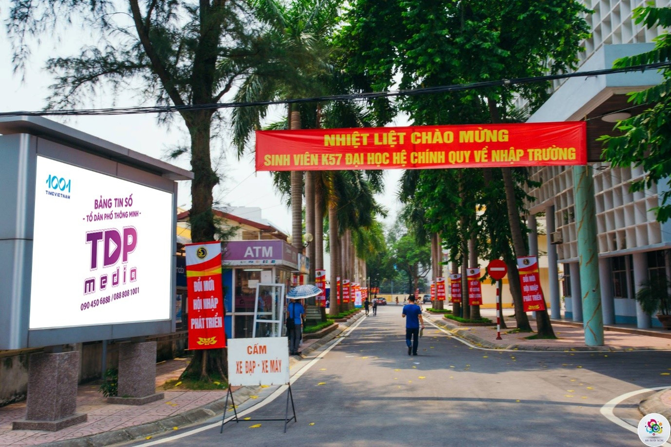 Bảng tin số hóa trong trường học: Sự khác biệt và xu thế tất yếu 2 image003.jpg