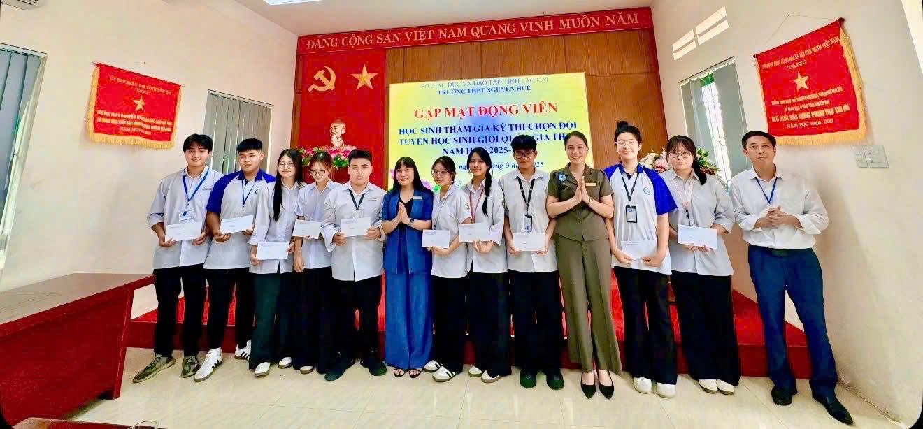 Trường THPT Nguyễn Huệ tiếp sức học sinh trước kỳ thi học sinh giỏi quốc gia 1 113a0d56 3916 4f45 afa1 b307ee0cf01c 1
