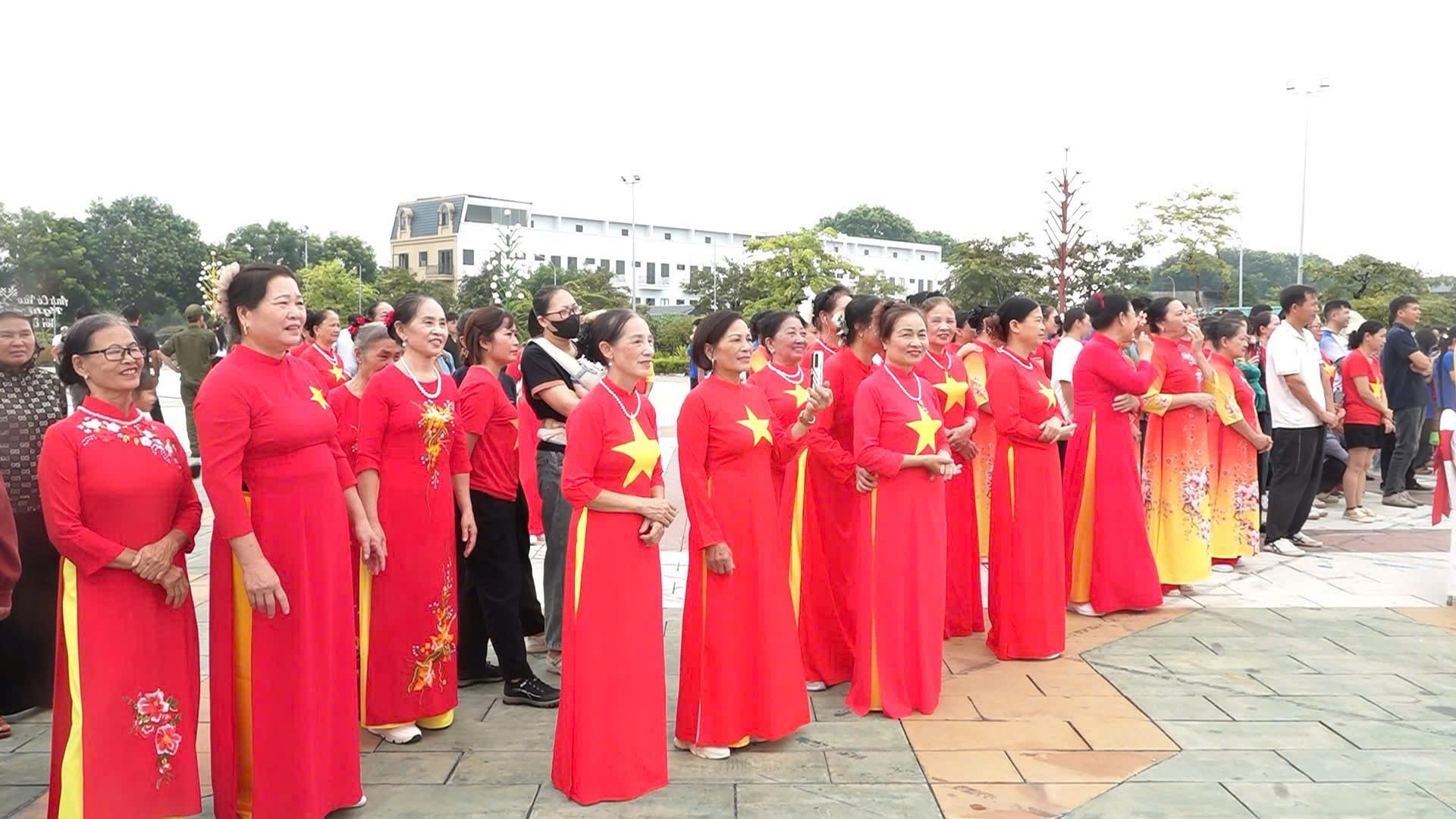 Sôi động giải thể thao – văn hóa văn nghệ chào mừng Quốc khánh 2/9 tại phường Nghĩa Lộ 3 156ef3142c18a746fe09