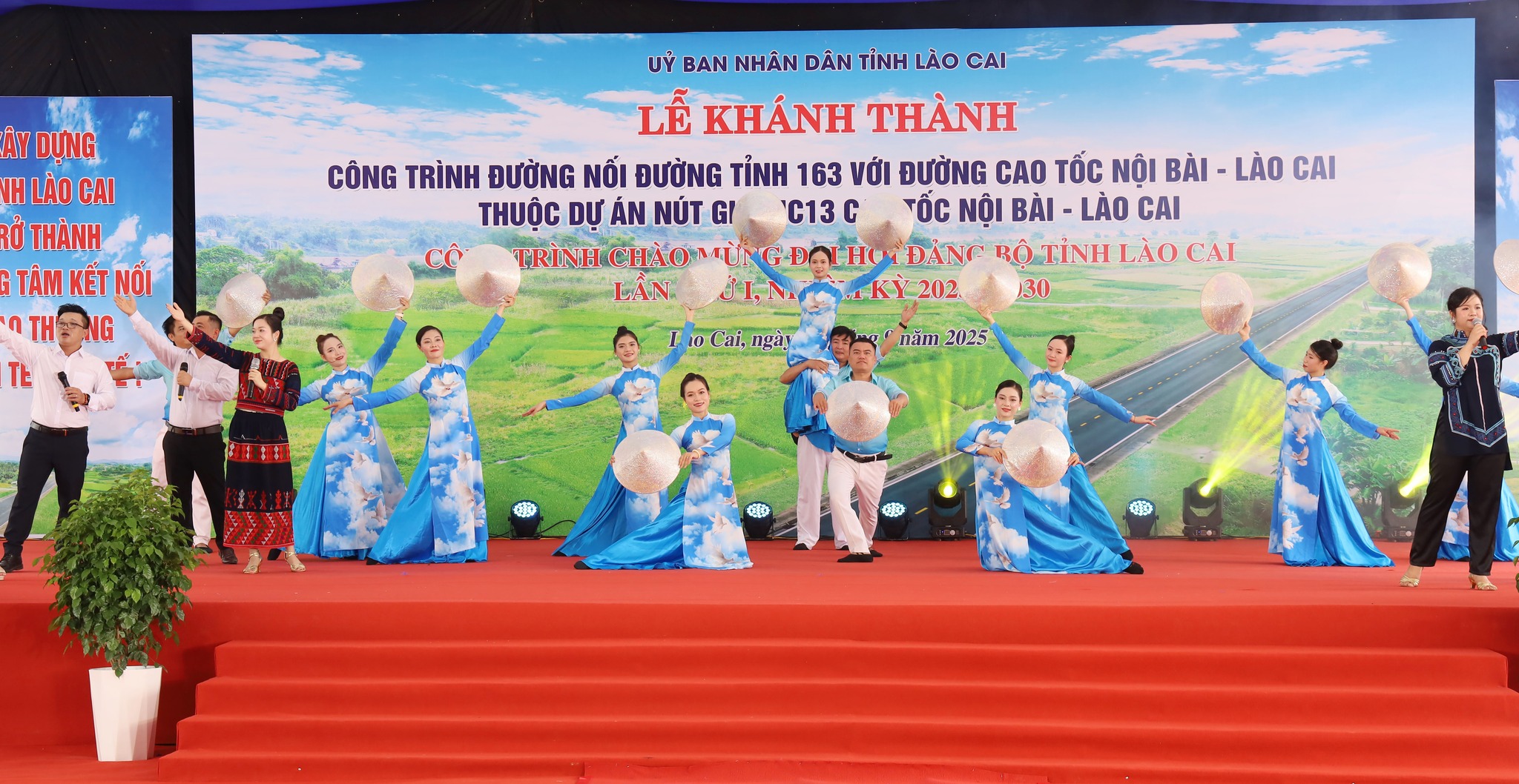 Lào Cai khánh thành công trình Đường nối đường tỉnh 163 với đường cao tốc Nội Bài - Lào Cai thuộc Dự án nút giao IC13 cao tốc Nội bài - Lào Cai 7 554828994 1118238103814919 3866283407383663743 n
