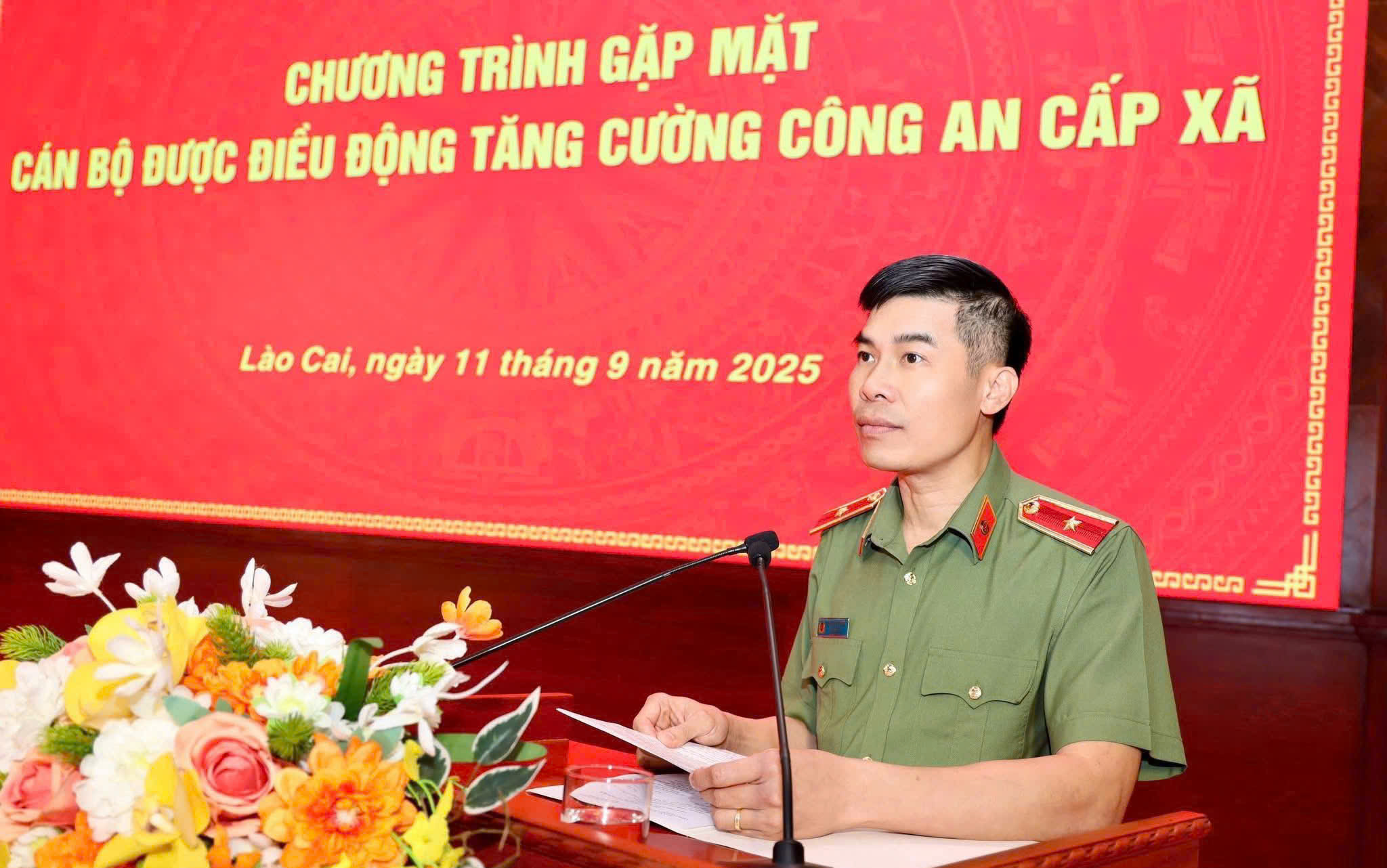 Lào Cai gặp mặt, động viên 208 cán bộ, chiến sĩ tăng cường về Công an cấp xã 2 69e15020 0b5e 4687 bdaa a6f9d64bca27