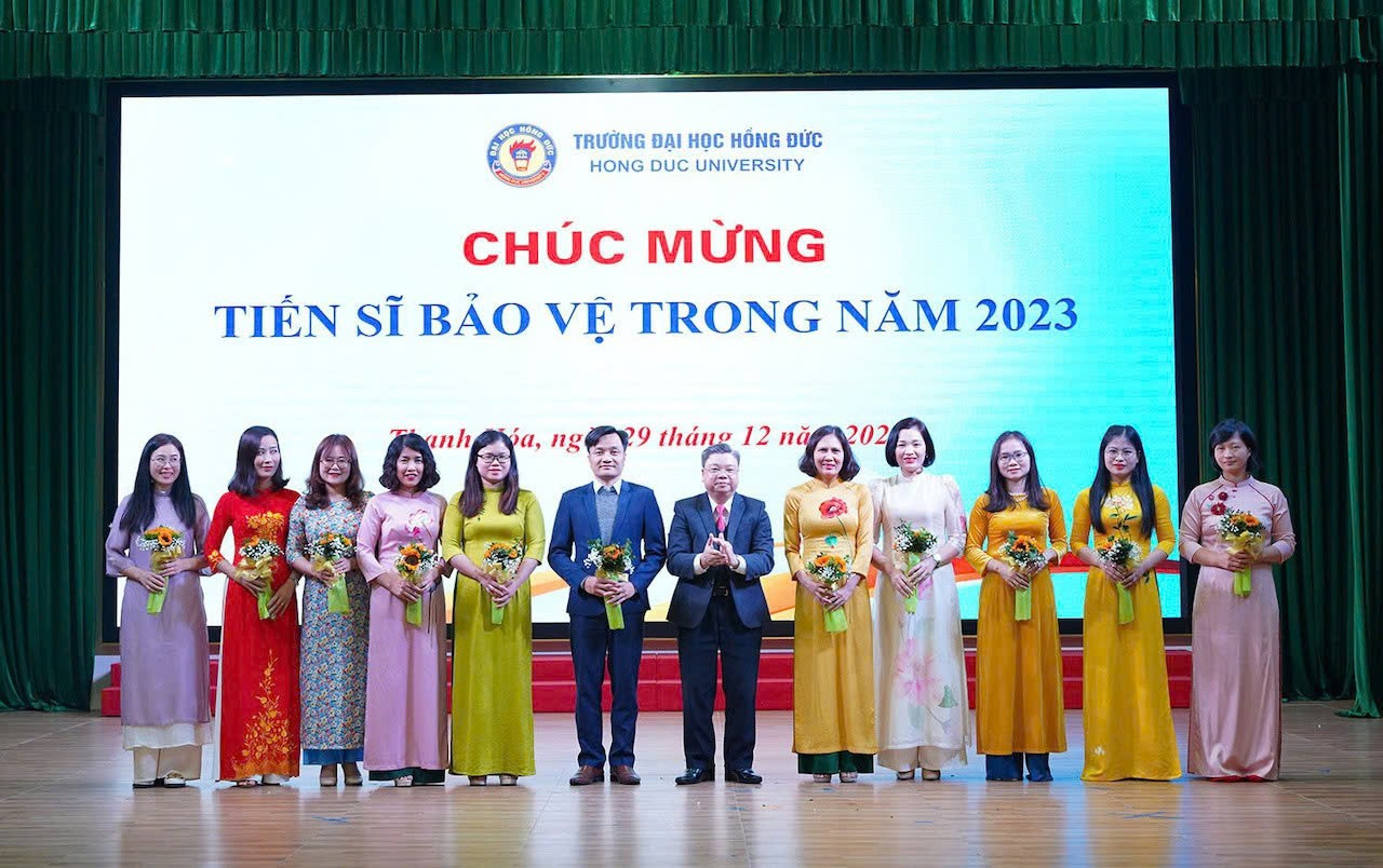Trường Đại học Hồng Đức: Vươn tầm từ nền tảng đội ngũ 2 ccf577d3-9903-4b1f-8958-09b88fc55d12.jpg