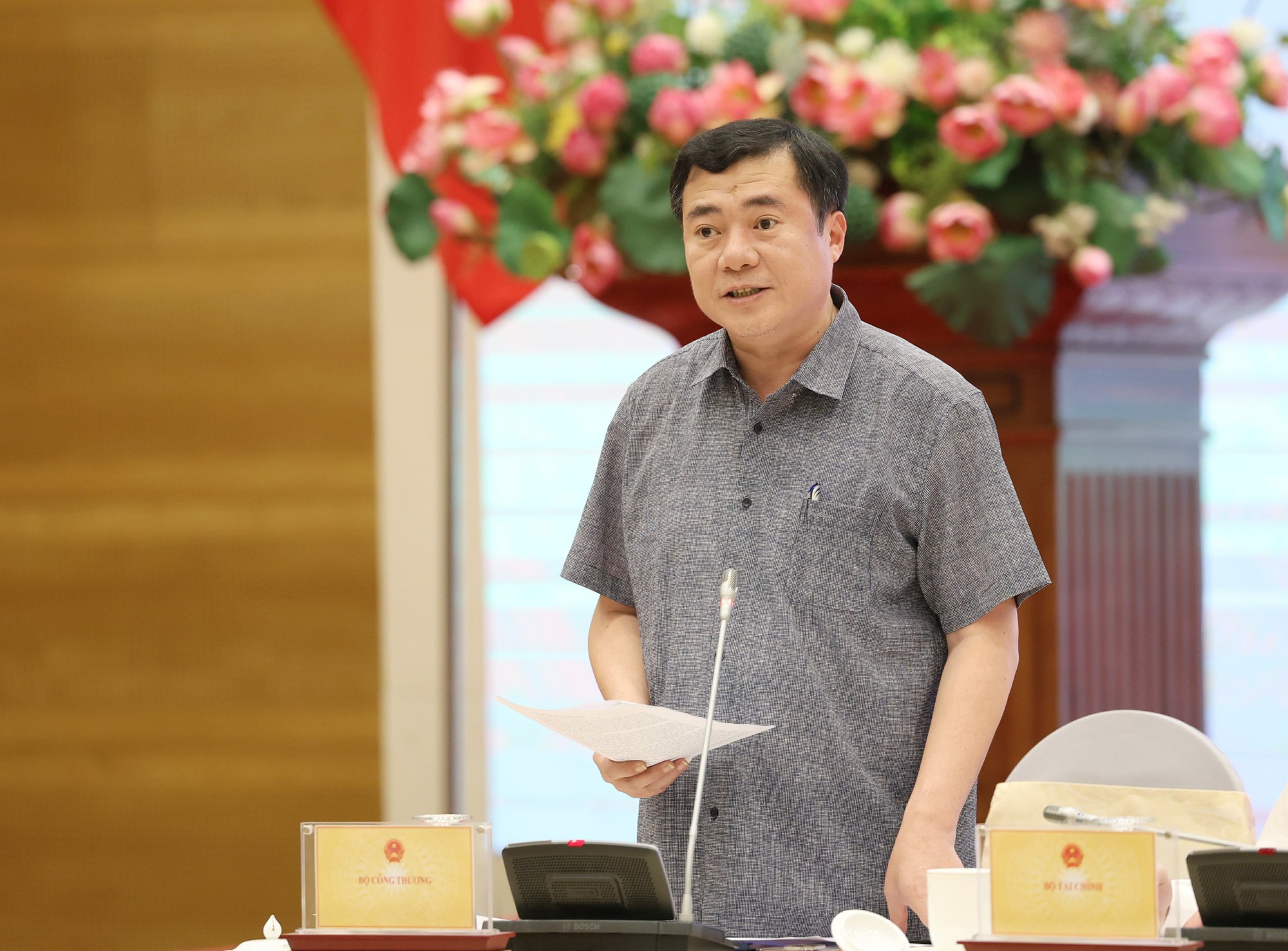 Họp báo Chính phủ thường kỳ tháng 8: Các vấn đề kinh tế, giáo dục, văn hóa được quan tâm- Ảnh 1. Họp báo Chính phủ thường kỳ tháng 8: Các vấn đề kinh tế, giáo dục, văn hóa được quan tâm- Ảnh 1.