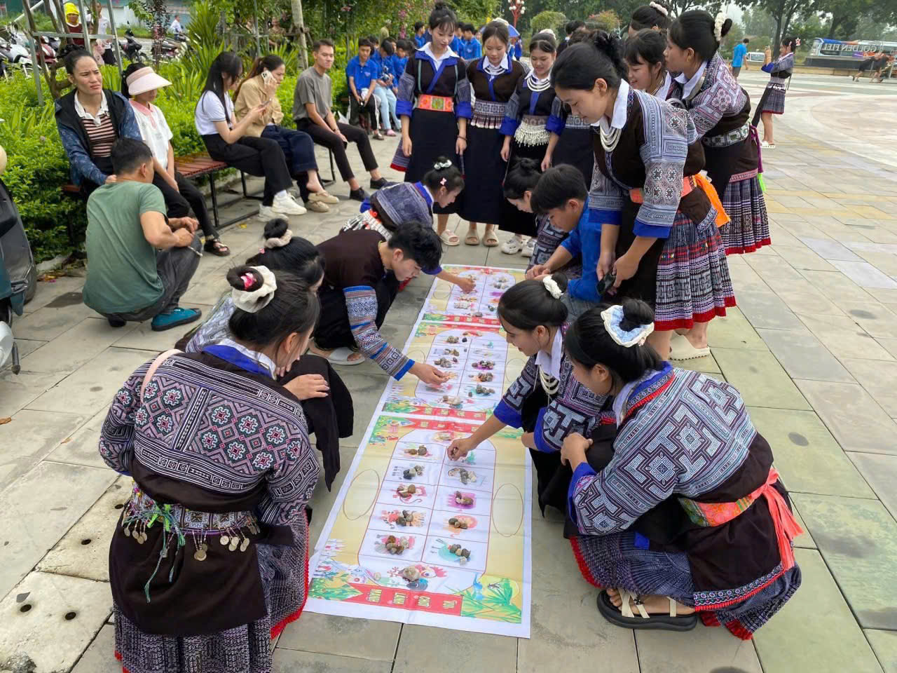 Sôi động giải thể thao – văn hóa văn nghệ chào mừng Quốc khánh 2/9 tại phường Nghĩa Lộ 6 9c94316c 3561 49b4 8bfd 0d9e3596e8dd