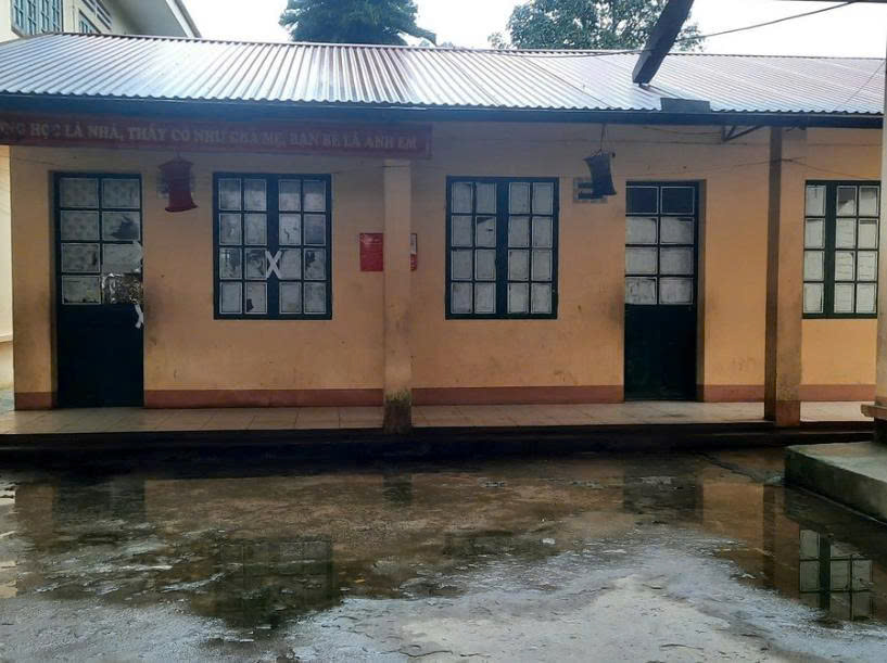 Hạ tầng nhiều trường học các xã biên giới của tỉnh Lào Cai đã xuống cấp trầm trọng, cần đầu tư xây dựng để đảm bảo phục vụ tốt công tác giáo dục.