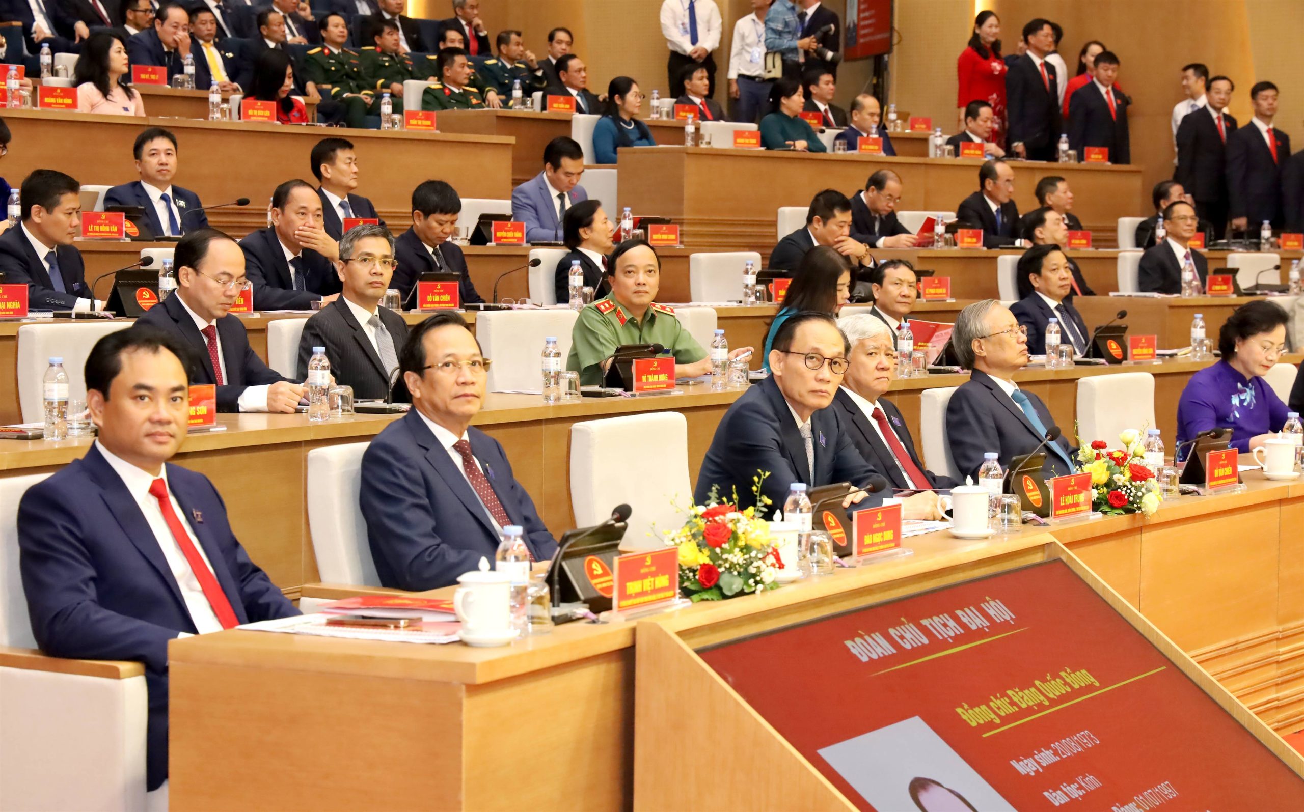 Khai mạc Đại hội đại biểu Đảng bộ tỉnh Lào Cai lần thứ I, nhiệm kỳ 2025 - 2030 4 IMG 6182cacdclanhdaotrunguongduhoinghi scaled