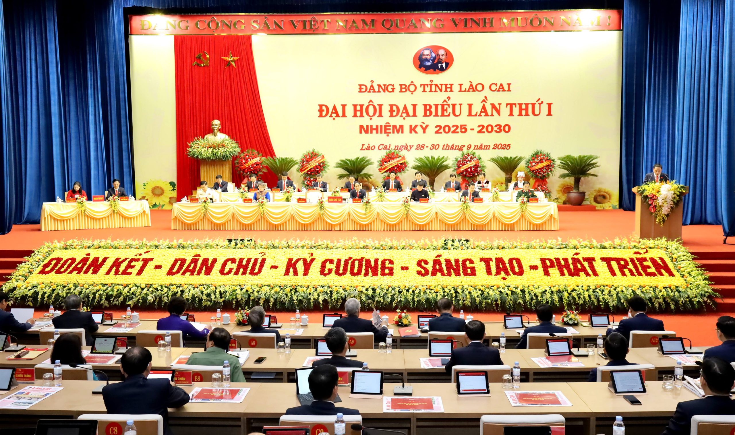 Khai mạc Đại hội đại biểu Đảng bộ tỉnh Lào Cai lần thứ I, nhiệm kỳ 2025 - 2030 10 IMG 6191toancanhdctruongphatbieu scaled