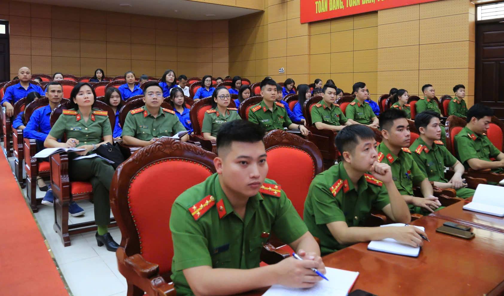 Lào Cai tổ chức Hội nghị chuyên đề giáo dục lý tưởng cách mạng, đạo đức, lối sống cho thế hệ trẻ năm 2025 5 TD 6