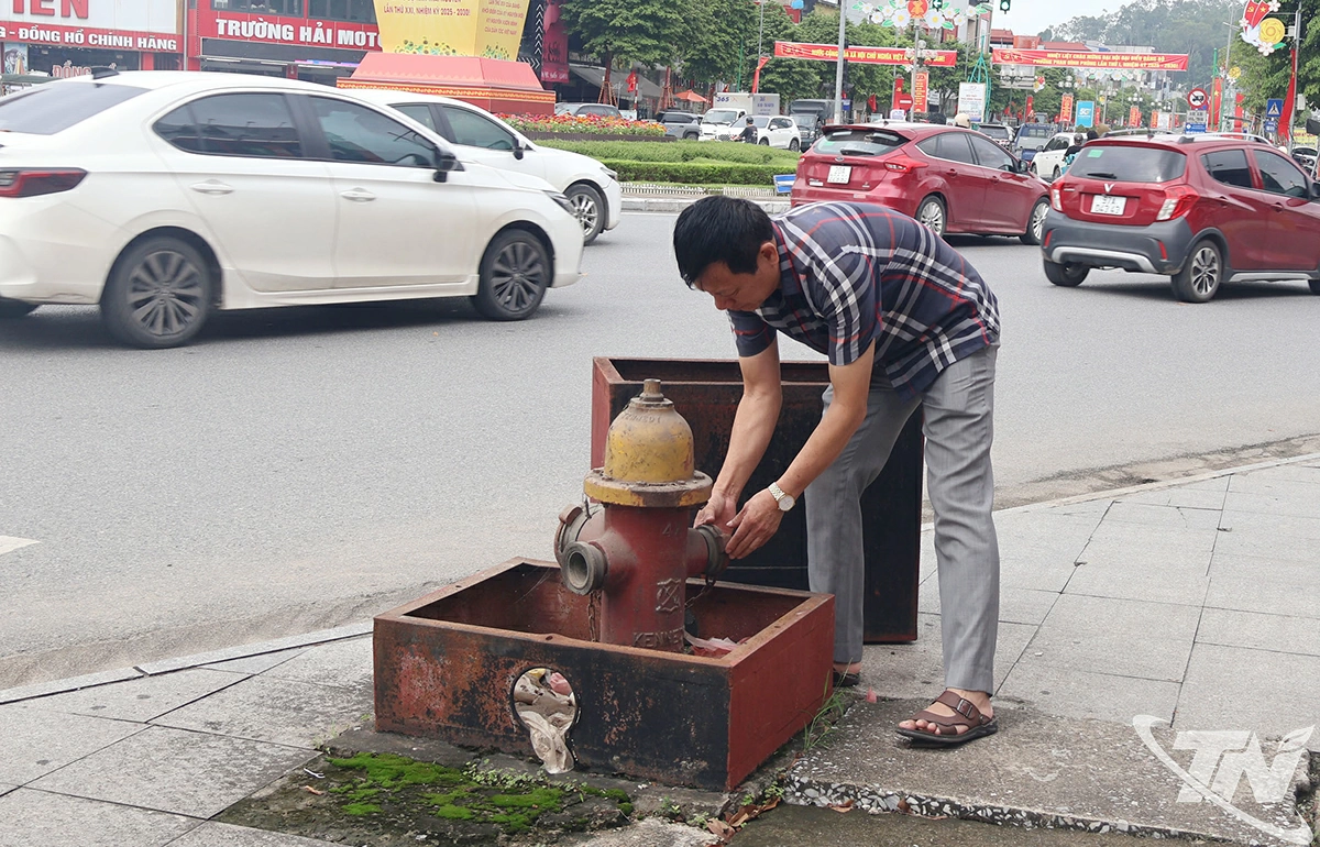 Lan tỏa mô hình 'lá chắn cộng đồng' 1 Trụ vòi nước được lắp đặt tại khu vực thuận lợi cho việc chữa cháy nếu có sự cố xảy ra.