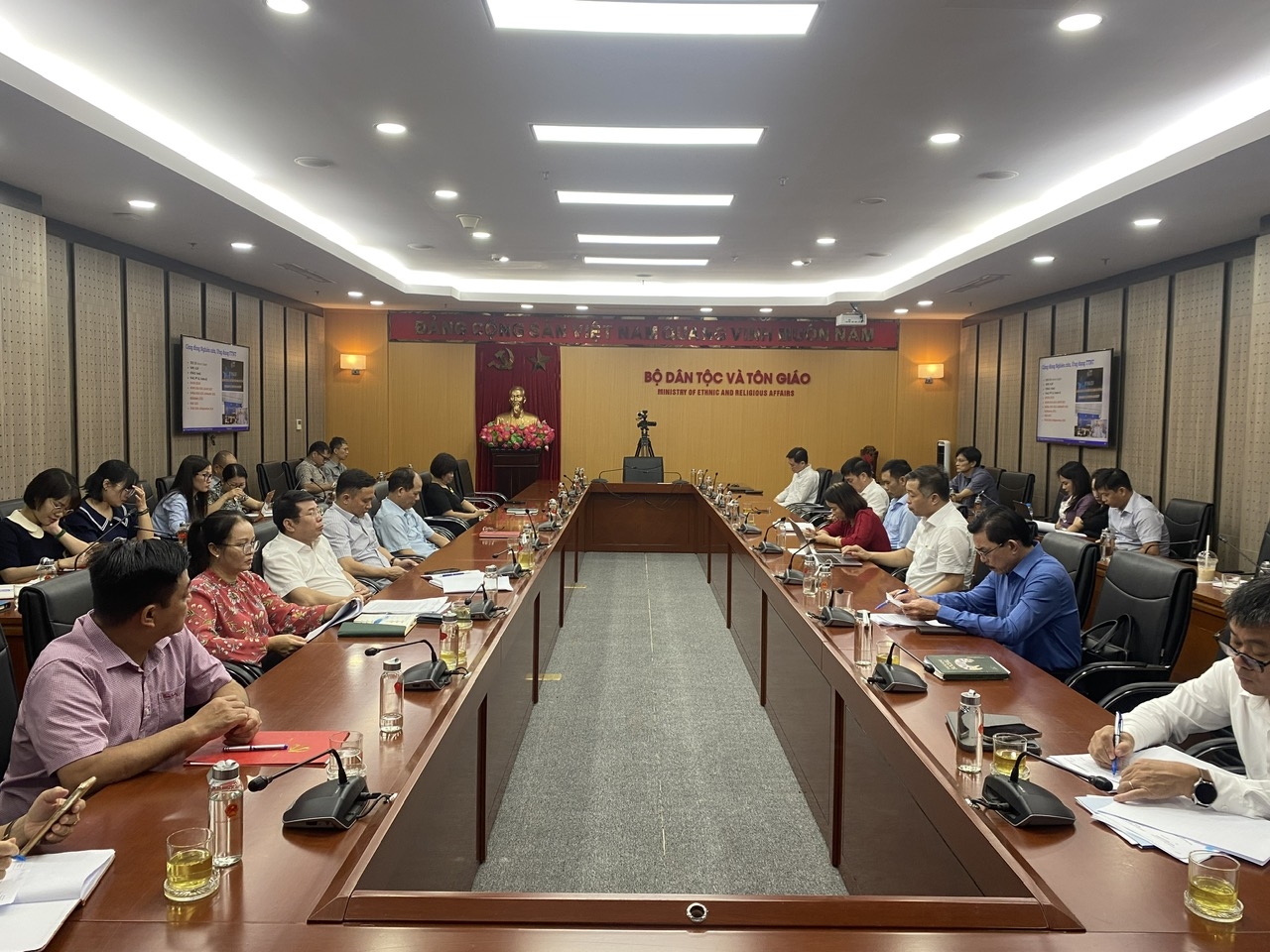 Hội nghị toàn quốc tập huấn ứng dụng trí tuệ nhân tạo cho cán bộ các cấp ủy và cơ quan Đảng 1 a1