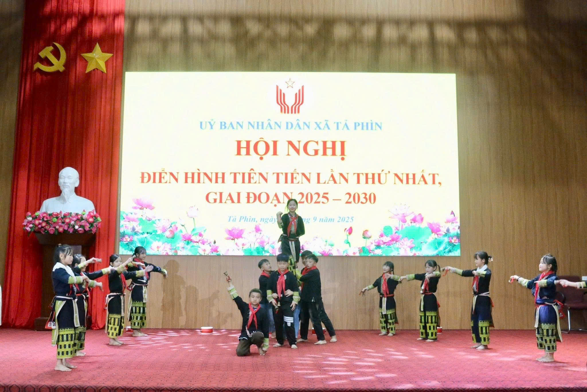 Lào Cai biểu dương điển hình tiên tiến, lan tỏa phong trào thi đua yêu nước 2 bbc5e95e 854f 44d6 a958 4a91cc83ce4b