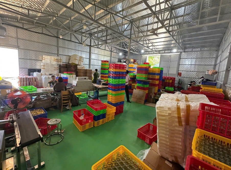 Triệt phá đường dây sản xuất yến giả quy mô lớn 4 d88095c4 8449 4719 ba27 57c0d5d6d18f