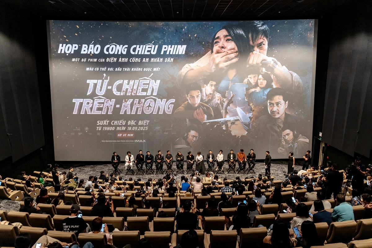 “Tử chiến trên không” mang màu sắc riêng.