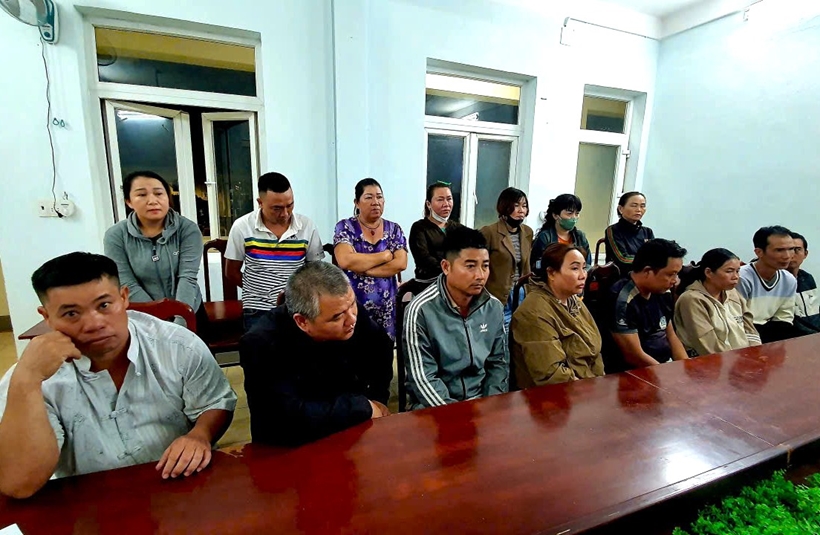lo dien hai nguoi phu nu cam dau duong day danh bac voi so tien hon 45 ti dong 1