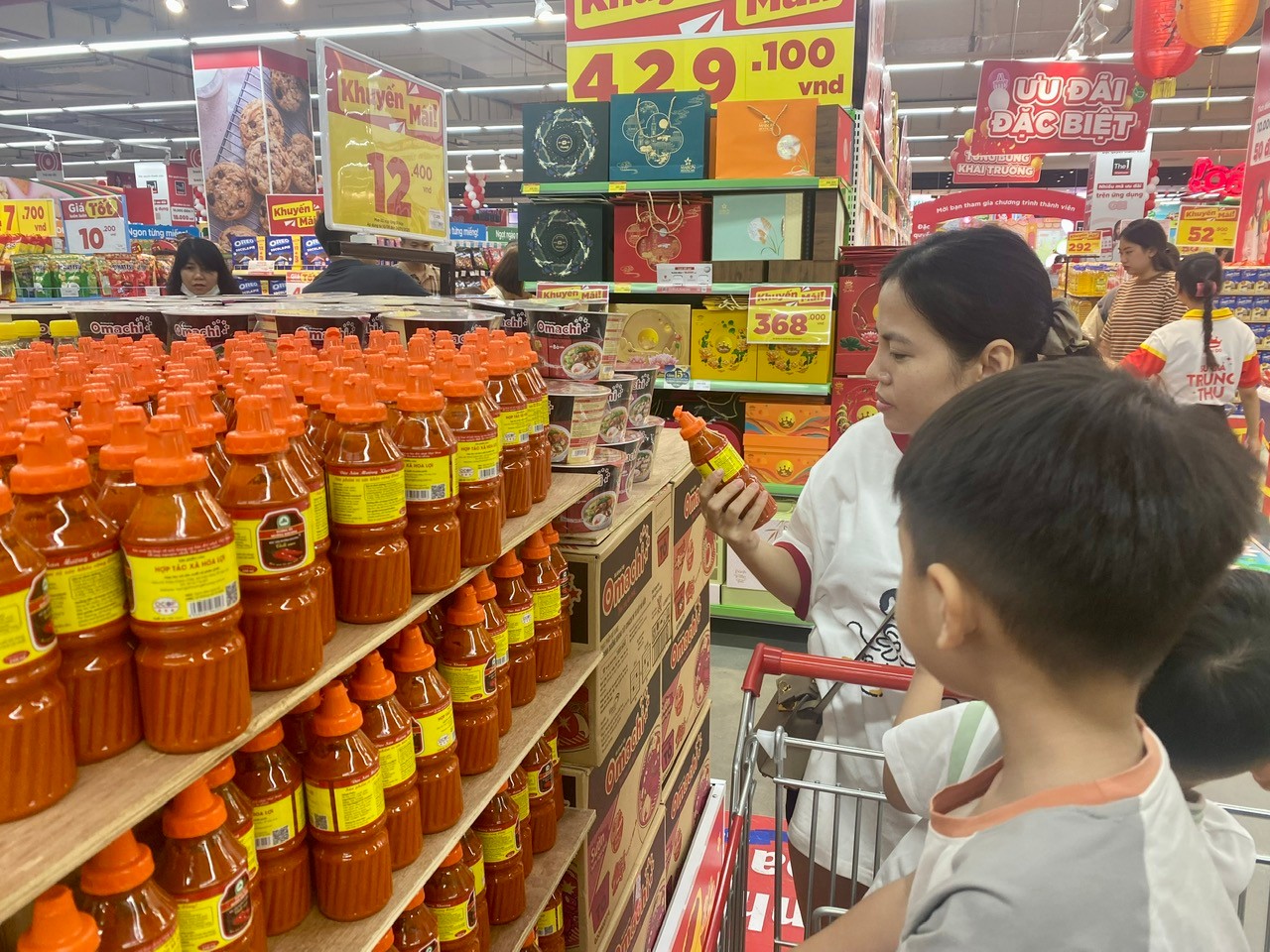 Người tiêu dùng ưa chuộng, tin tưởng sử dụng các sản phẩm của địa phương.