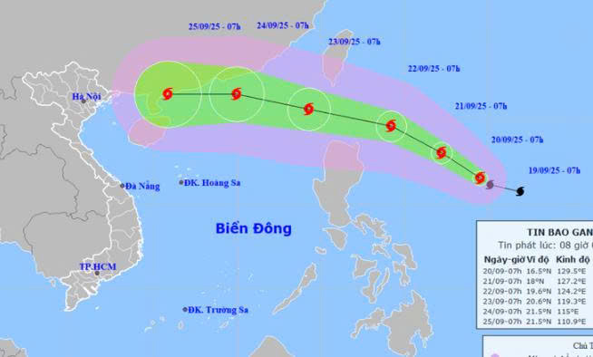 Bão Ragasa tăng cấp 11, giật cấp 14, ba ngày tới có nguy cơ thành siêu bão 1 Dự báo vị trí và hướng di chuyển bão Ragasa lúc 7h sáng 20-9 - Ảnh: NCHMF