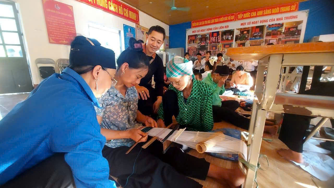 Nghĩa Đô giữ hồn nghề Tày, Dao: Di sản gắn với sức sống cộng đồng 8 z7041667358256 66635fbe929a5ba5060f1184a70284c6