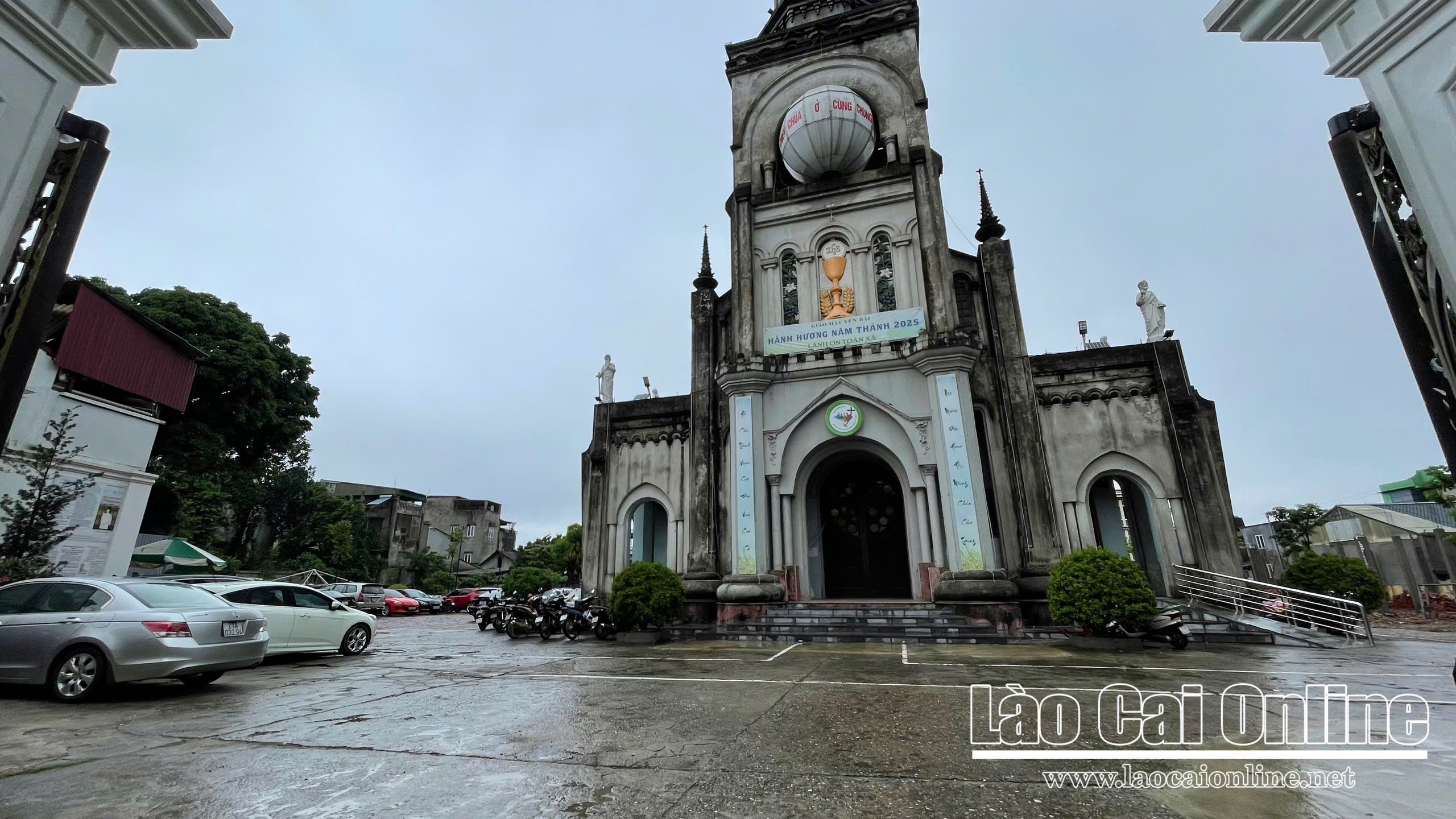 Nhiều khu vực tại Lào Cai ngập sâu sau mưa lớn, nguy cơ lũ ống và sạt lở đất rình rập 18 z7065547060283 7bb577040b53d9615f66049eba214b48