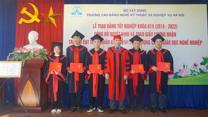 Đề xuất rút ngắn thời gian cấp bằng tốt nghiệp: Chuyển mình mạnh mẽ trong kỷ nguyên số 10 16dd547dabc343ab93b2f639b67756d6 de xuat rut ngan thoi han cap bang tot nghiep.jpg