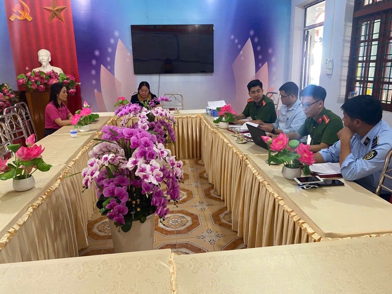Văn Bàn: Kiểm tra đột xuất an toàn thực phẩm tại 4 trường học, quyết tâm bảo vệ sức khỏe học sinh 4 2D7B6F6A 8A4C 4BEC 9686 170E8DA843E8