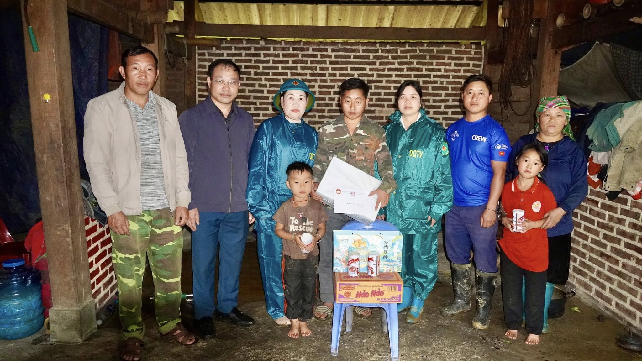 Sa Pa: Trao hỗ trợ cho các hộ dân bị ảnh hưởng bão số 10 1 558350028 1330738129062249 8646274016832771890 n