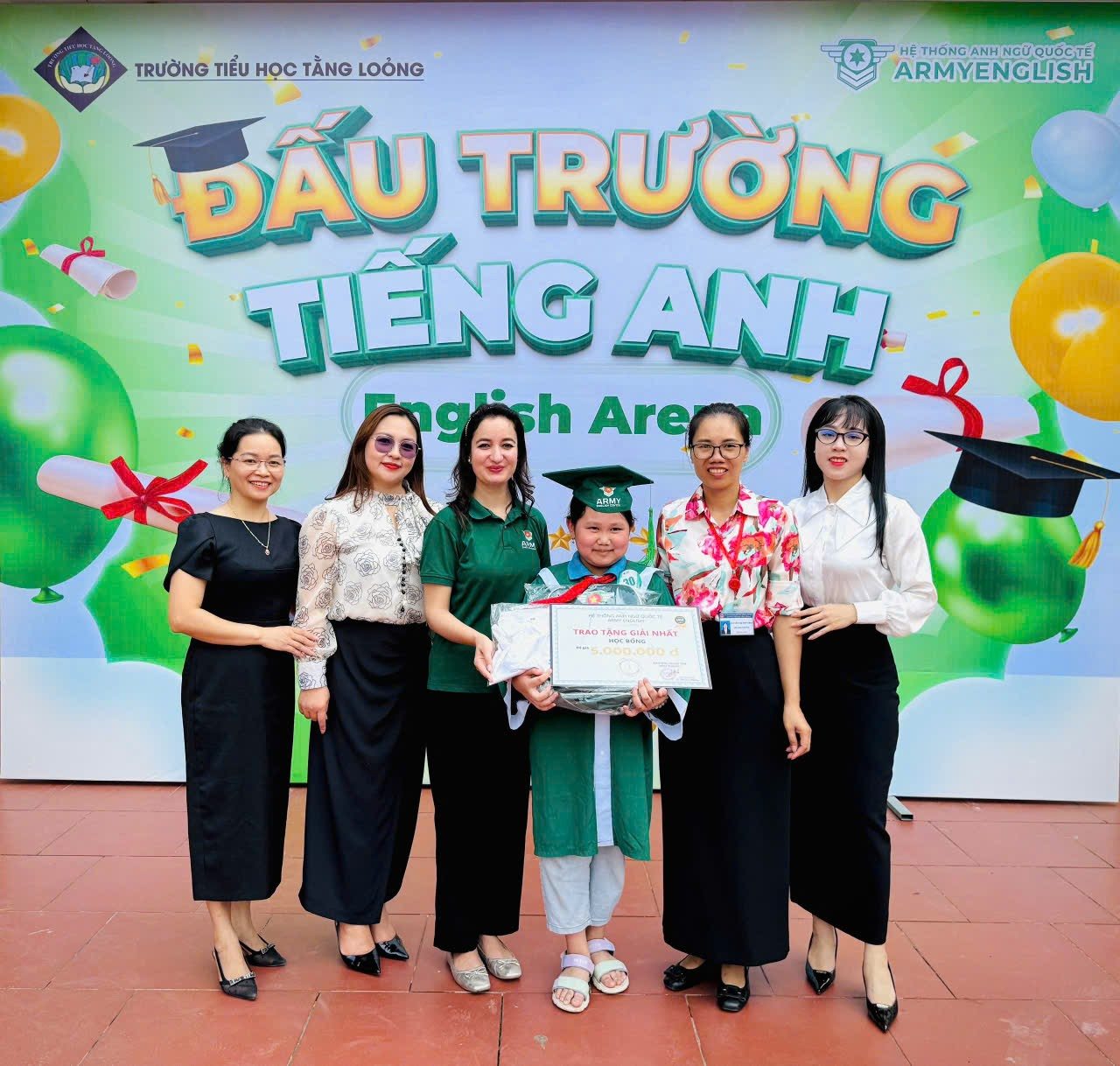 Học sinh Tiểu học Tằng Loỏng sôi nổi tranh tài “Đấu trường Tiếng Anh” 5 561391154 1159840012916589 8428367995950563589 n