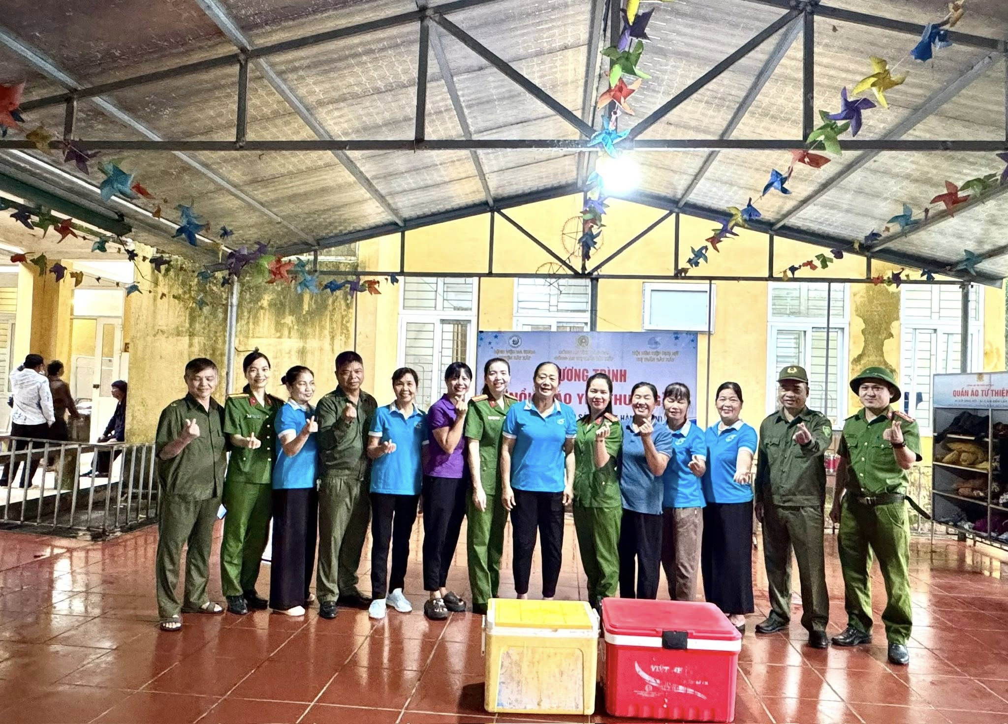 Nồi cháo yêu thương – Gửi ấm áp đến bệnh nhân nơi vùng cao 6 565243823 832646579414092 3318099898240787596 n