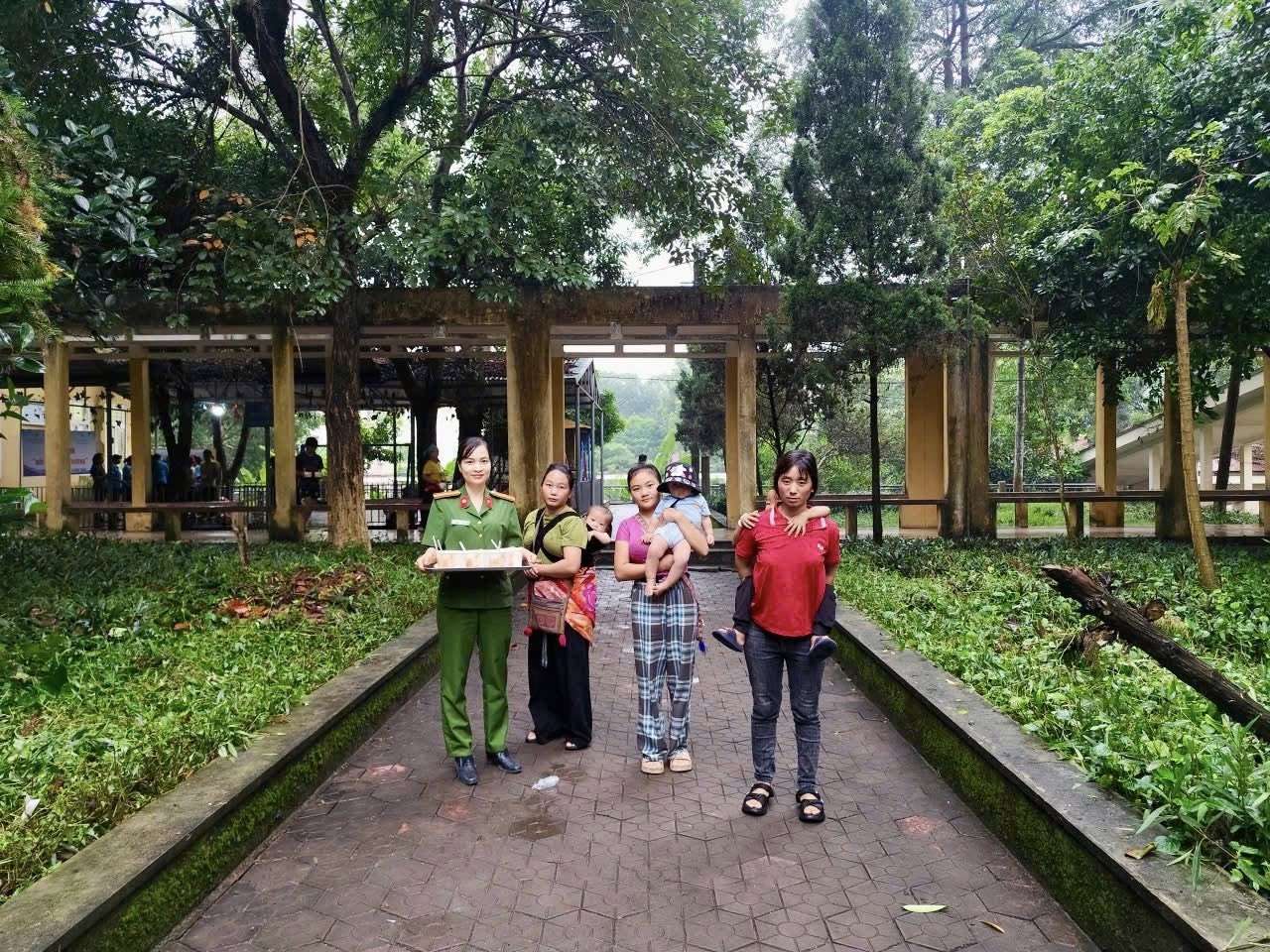 Nồi cháo yêu thương – Gửi ấm áp đến bệnh nhân nơi vùng cao 5 565674840 832646592747424 2193197978876568040 n