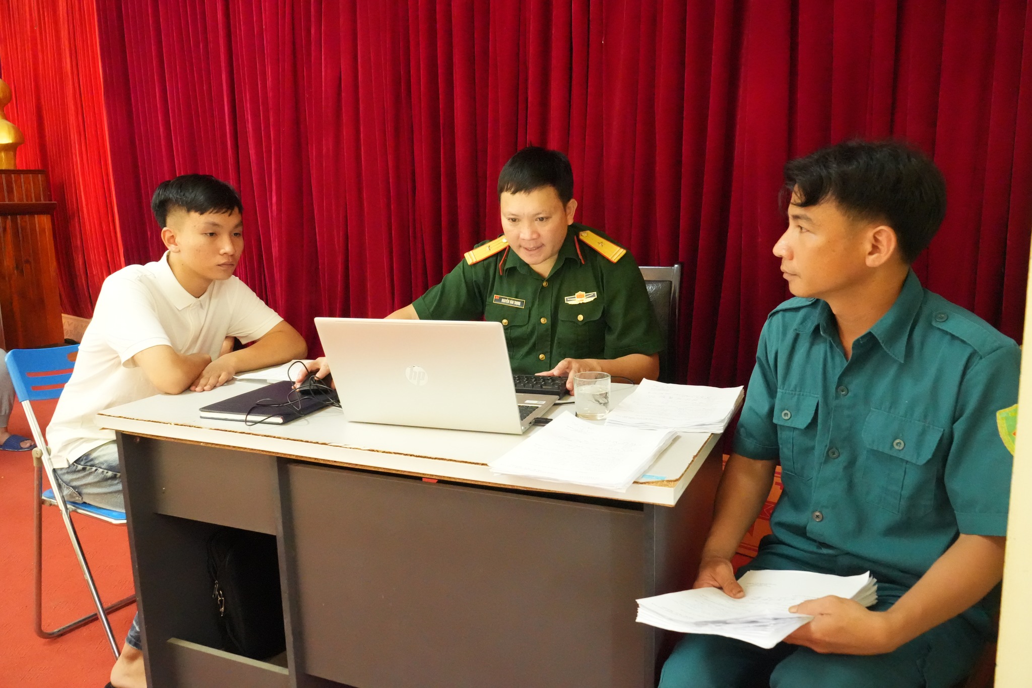 Trấn Yên nghiêm túc thực hiện sơ tuyển nghĩa vụ quân sự 2026 – Khí thế tuổi trẻ lên đường 1 565721146 1208004551364136 3390206227054014086 n