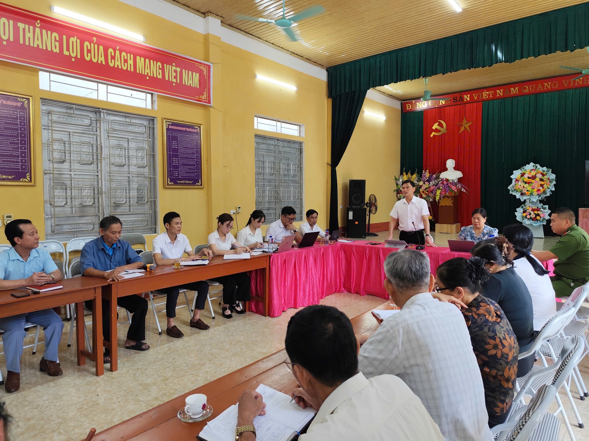 Phường Nghĩa Lộ: Tăng cường củng cố hệ thống chính trị cơ sở 6 566282246 765383193197027 7886312929754459418 n 1