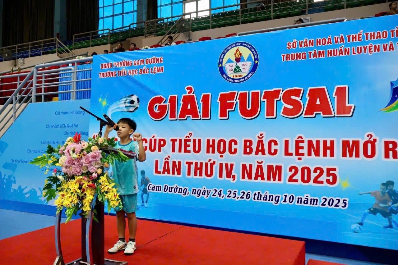 Sôi động khai mạc Giải Futsal “Tranh cúp Tiểu học Bắc Lệnh mở rộng” lần IV năm 2025 4 566342921 122139868796925719 6475714801451802892 n