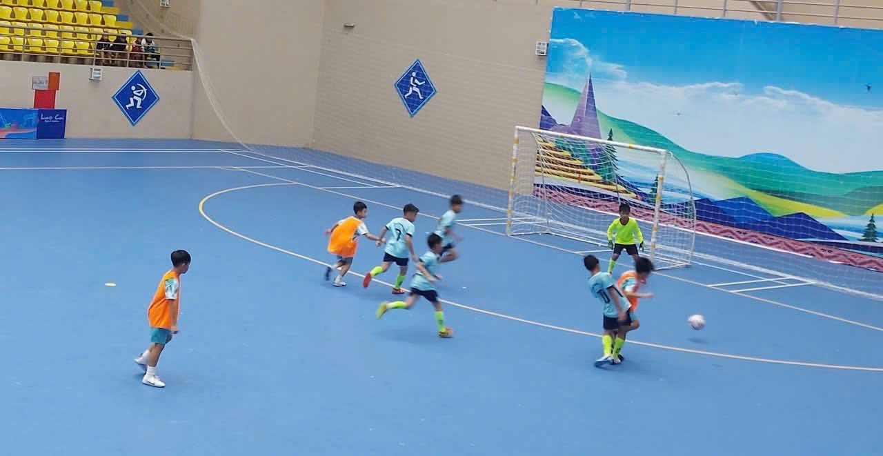 Sôi động khai mạc Giải Futsal “Tranh cúp Tiểu học Bắc Lệnh mở rộng” lần IV năm 2025 6 570475181 122139868940925719 1839162895701204673 n
