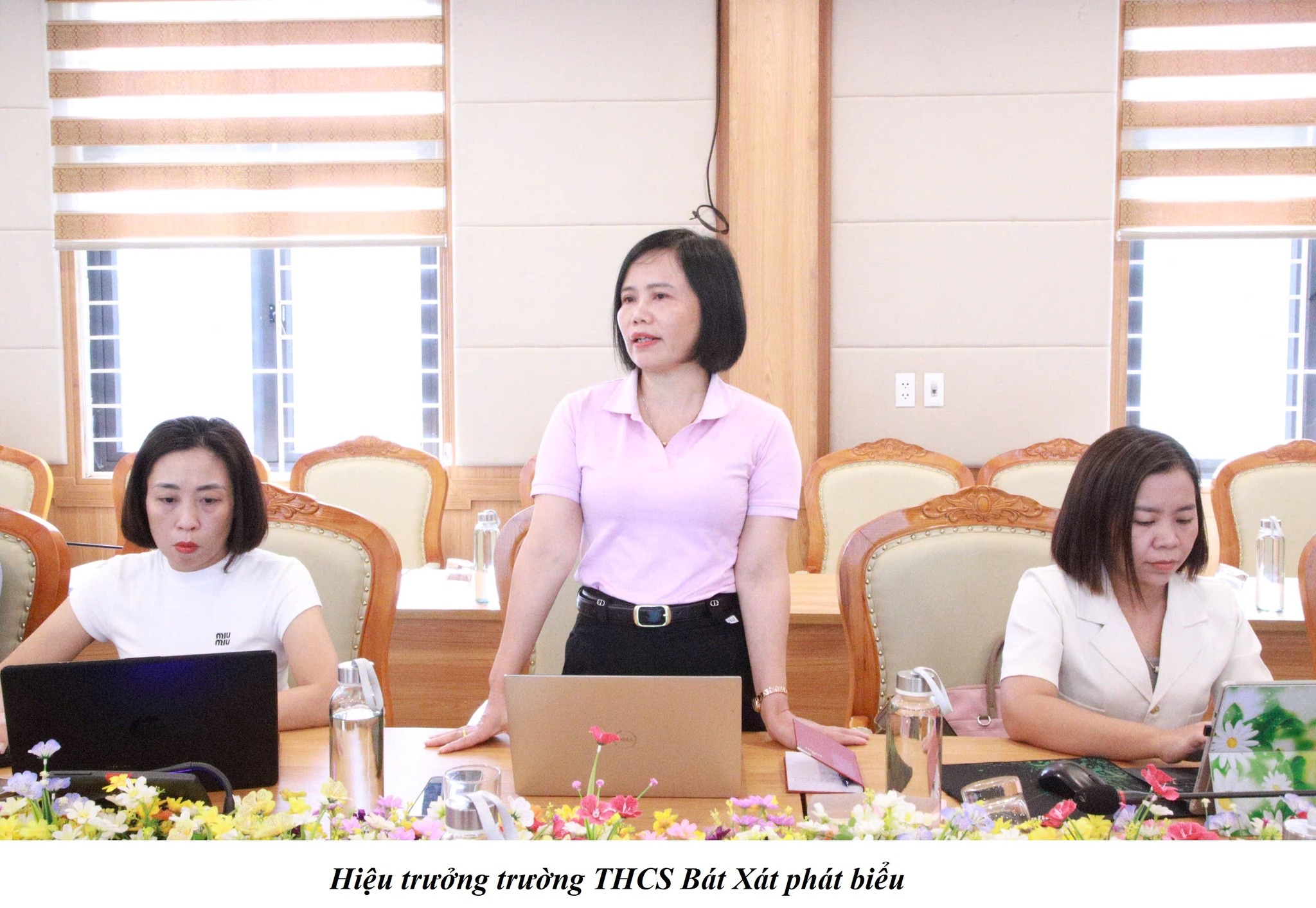 Bát Xát tăng tốc cải cách hành chính, chuyển đổi số để phục vụ Nhân dân tốt hơn 2 571039292 749789488119861 7670694950281318148 n