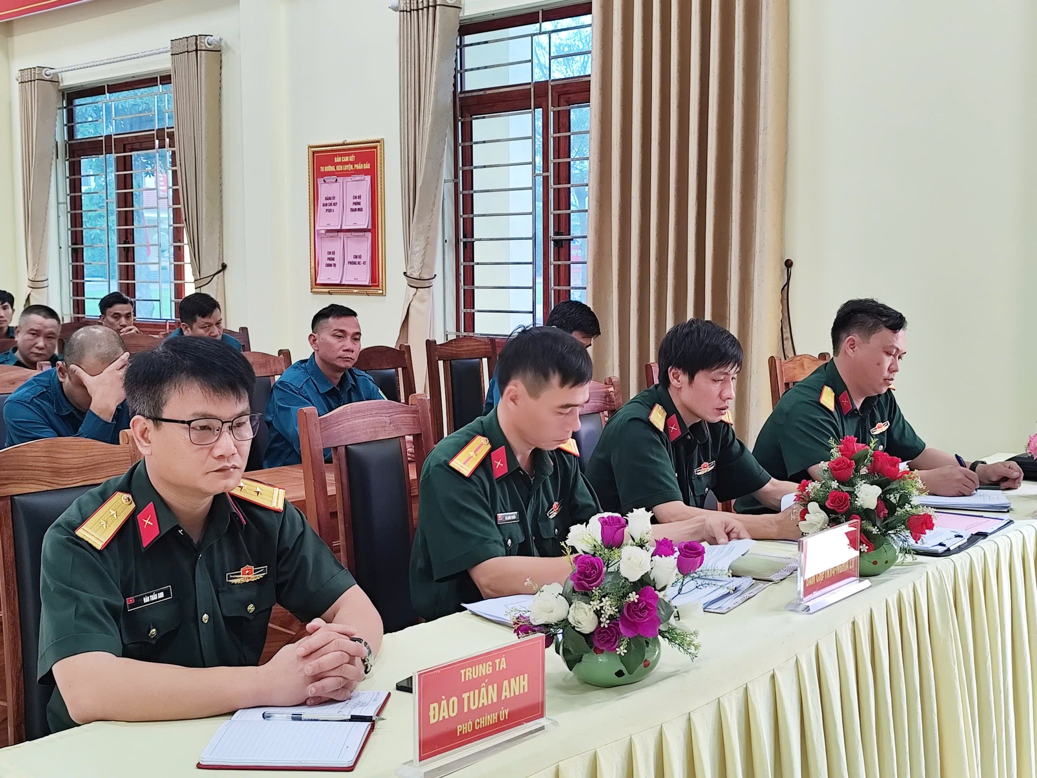 Gần 300 cán bộ dân quân cơ sở tham gia tập huấn, nâng cao sức mạnh bảo vệ quê hương 3 571101650 769925899409423 2786406786401481080 n