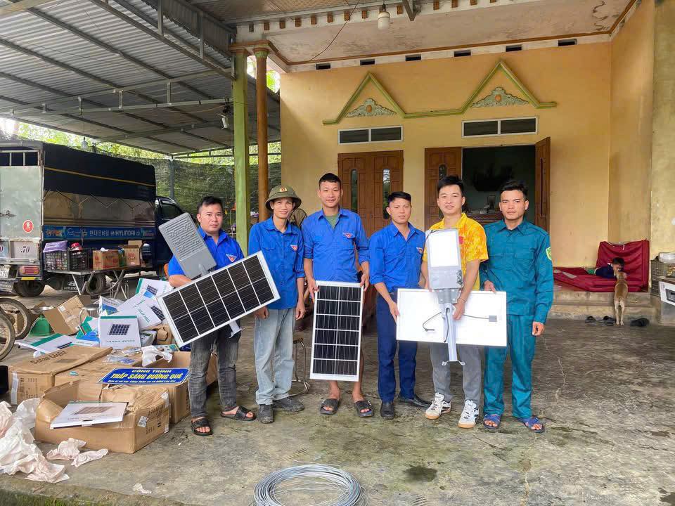 Tuổi trẻ Lào Cai đồng loạt ra quân “Ngày Chủ nhật xanh” lần thứ VII: Lan tỏa nếp sống văn minh, xây dựng quê hương sáng – xanh – sạch – đẹp 7 571315143 1133511635639705 4068142616317089013 n