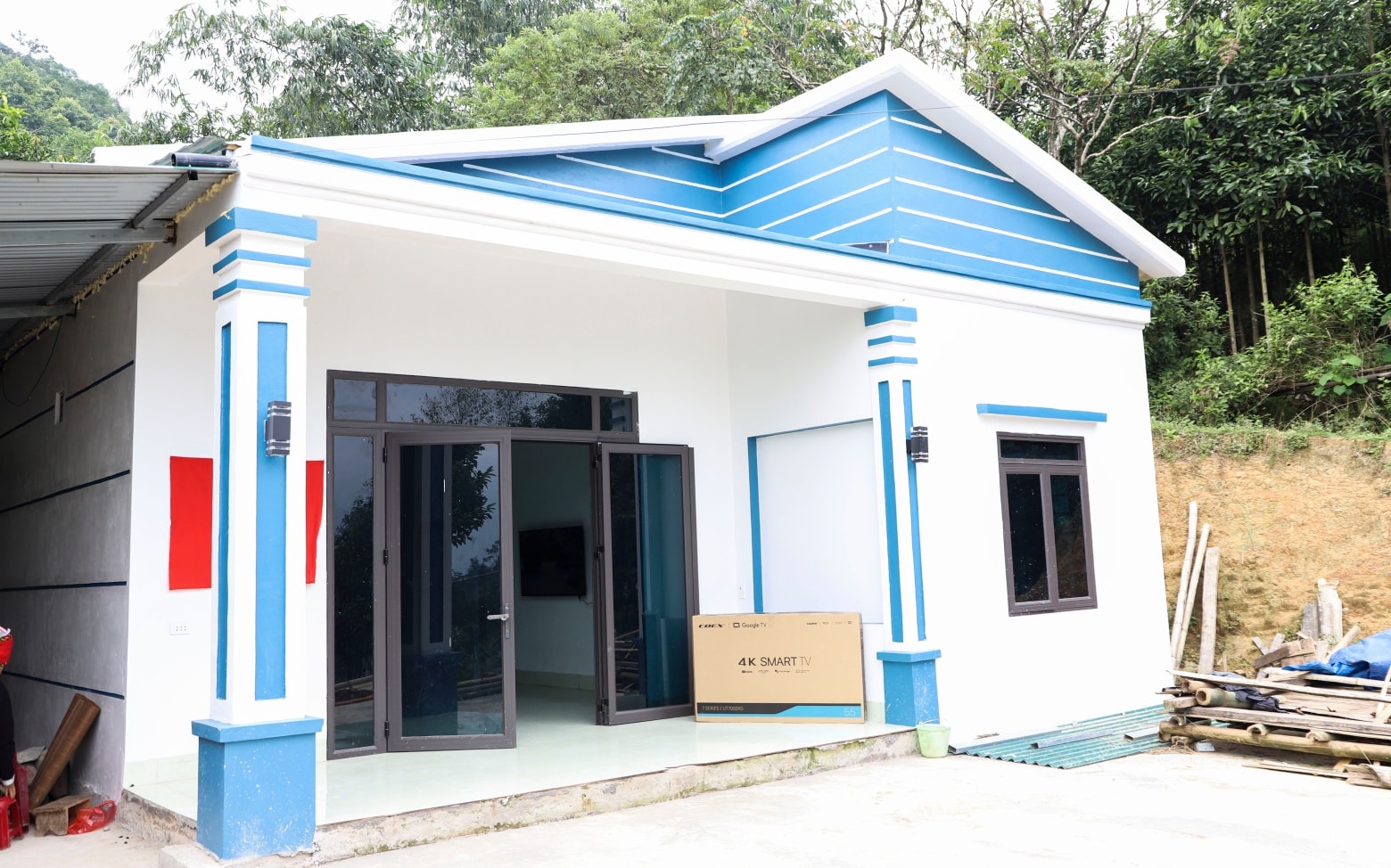 Ngôi nhà nghĩa tình thắp sáng niềm tin cho gia đình vùng lũ Trịnh Tường 2 571335669 750288418069968 6019375262745066652 n