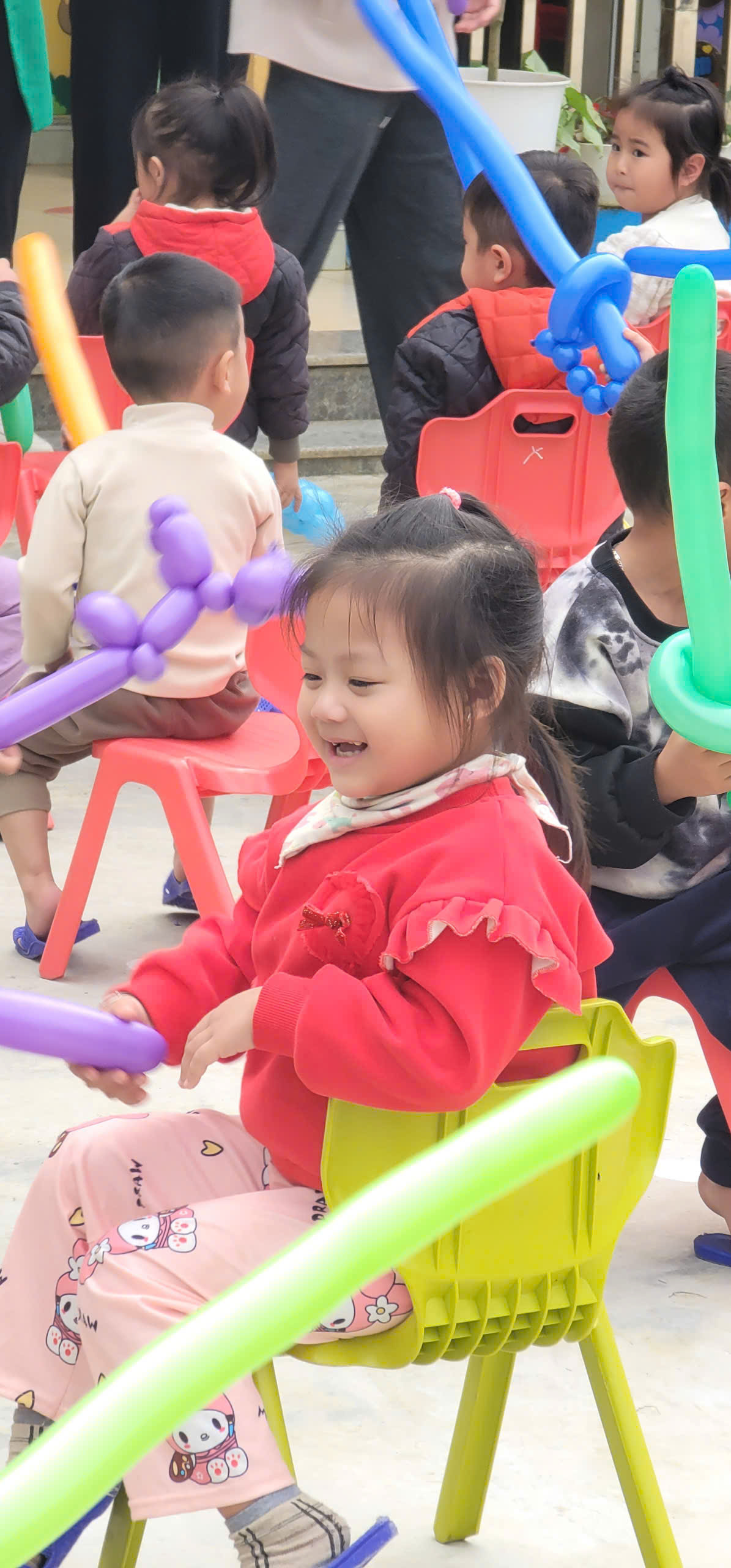 Nghĩa tình từ phương Nam đến với bà con Sơn Lương sau bão số 10 3 571797380 1341085041141965 6389906123533933300 n