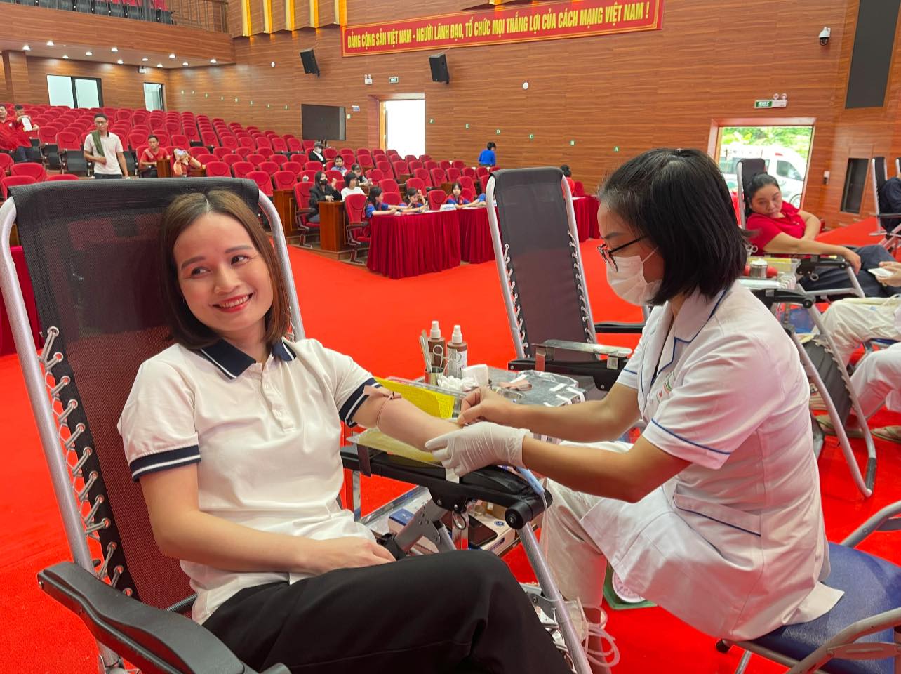 Lan tỏa yêu thương từ “Giọt hồng” Bảo Yên: Khi một giọt máu là cả một cuộc đời 3 571809551 1389589686506720 3082842088671615593 n