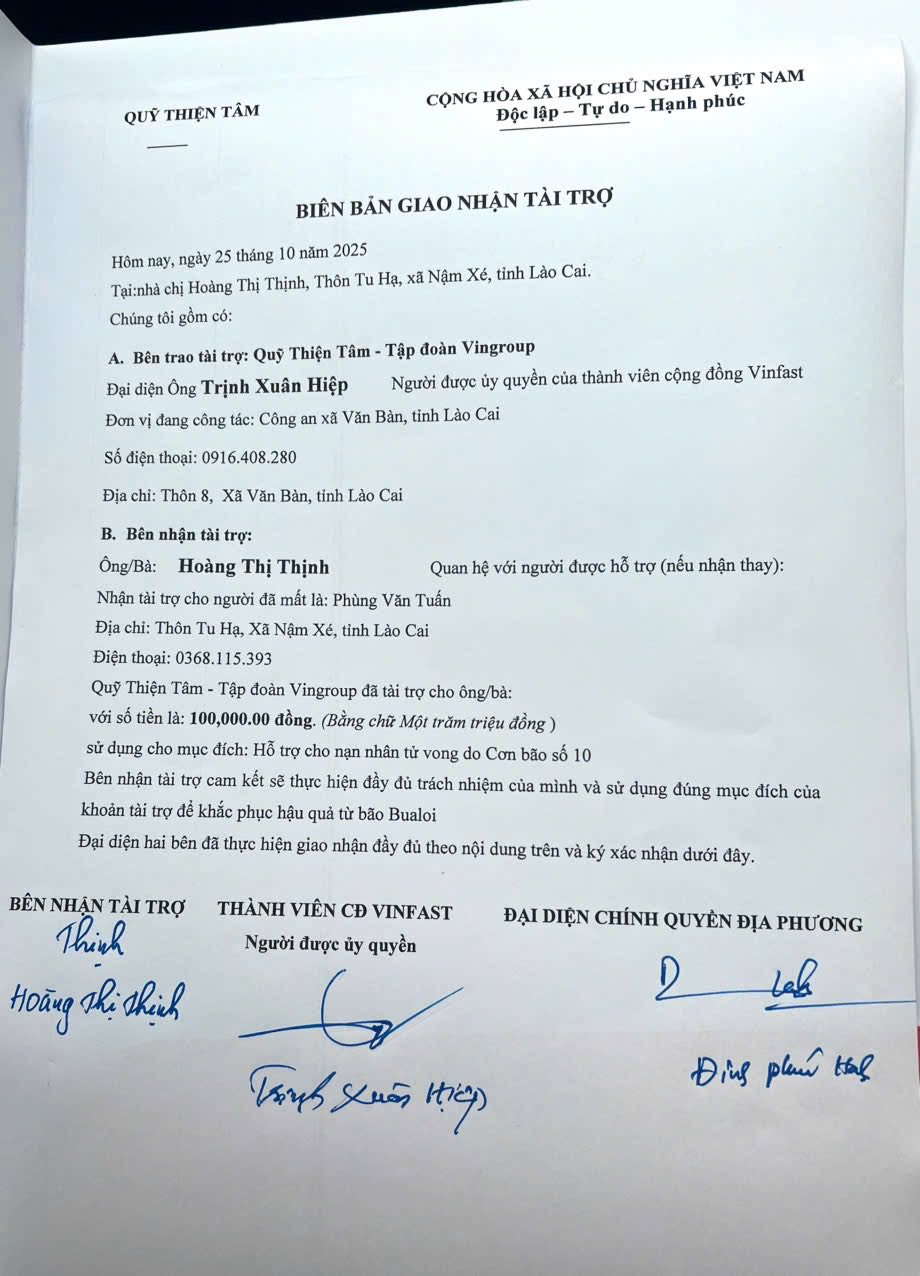 Công an xã Văn Bàn trao tặng 100 triệu của Quỹ Thiện Tâm cho gia đình nạn nhân thứ 3 vụ xe ô tô bán tải bị nạn 3 572044254 795885346611509 1085773866560670445 n