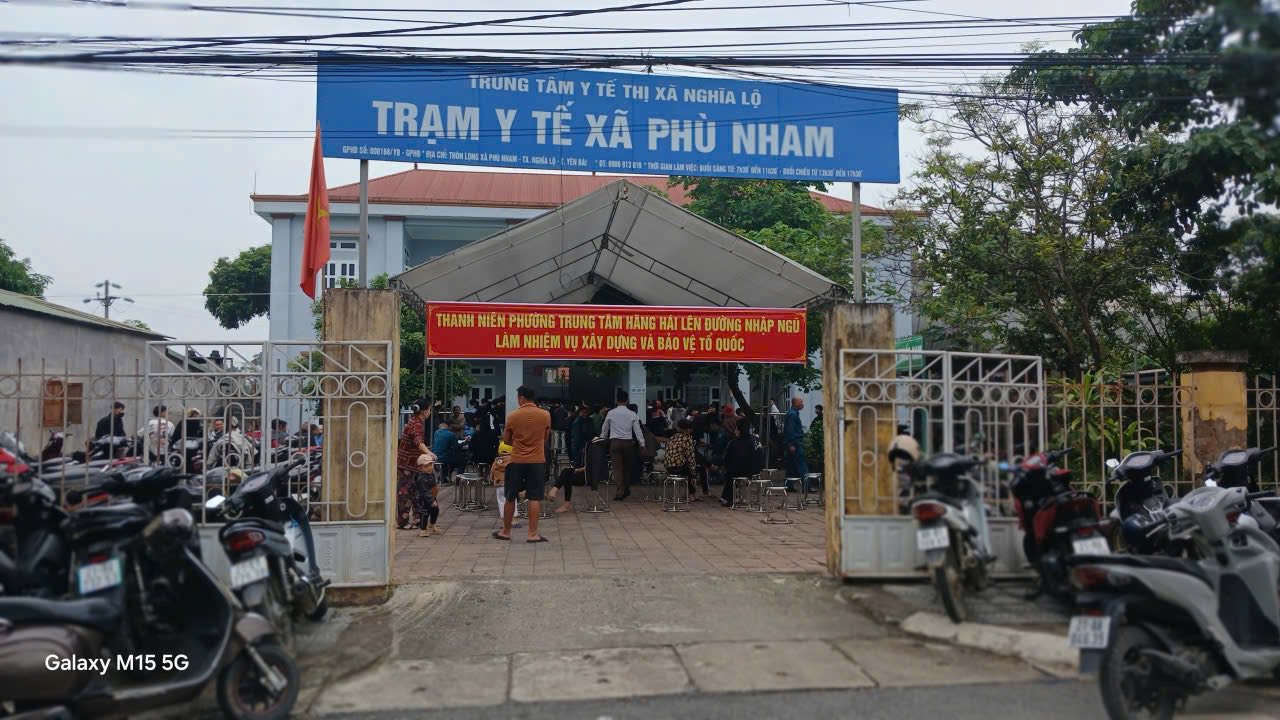 Hơn 450 thanh niên phường Trung Tâm tham gia khám sơ tuyển nghĩa vụ quân sự năm 2025 1 572489618 770051912730155 1354462014459154823 n
