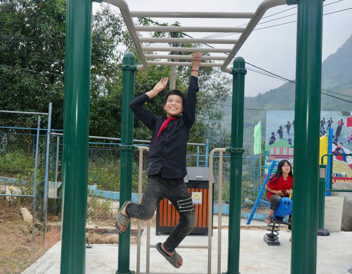 Khánh thành sân chơi cho học sinh cụm trường Thanh Kim, xã Bản Hồ: kết nối tấm lòng nhân ái từ Đan Mạch đến vùng cao Sa Pa 11 574345016 1358626792940049 1173149920424414472 n