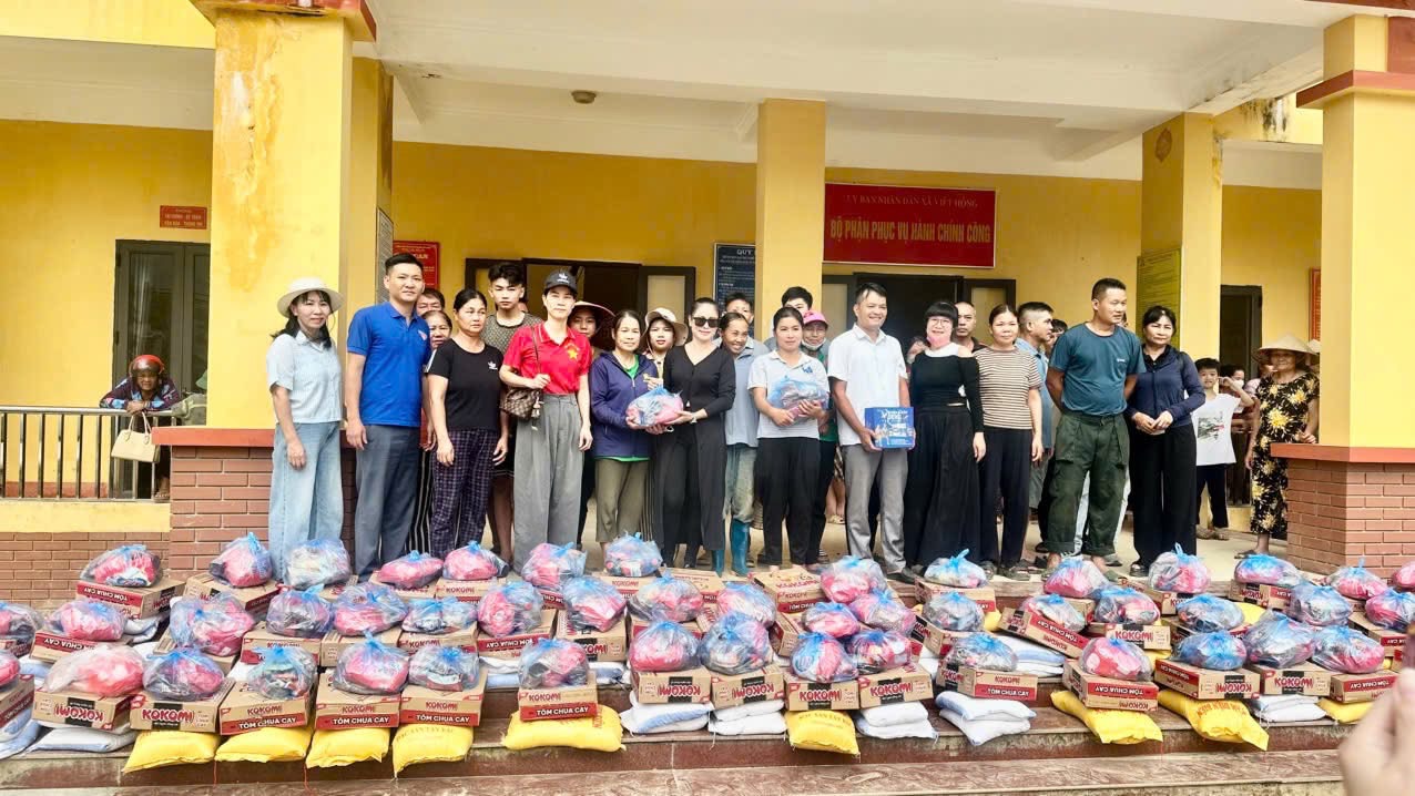 Lan tỏa tinh thần “lá lành đùm lá rách” đến vùng lũ Việt Hồng 1 67F8529B A212 4E4D 8B3F 5F397E9B76EB