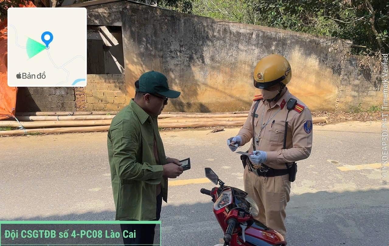 CSGT Lào Cai tăng cường kiểm tra nồng độ cồn: Hành động vì an toàn và văn hóa giao thông 3 69F7AC65 A6E9 4096 8F8A D60C3C58808C