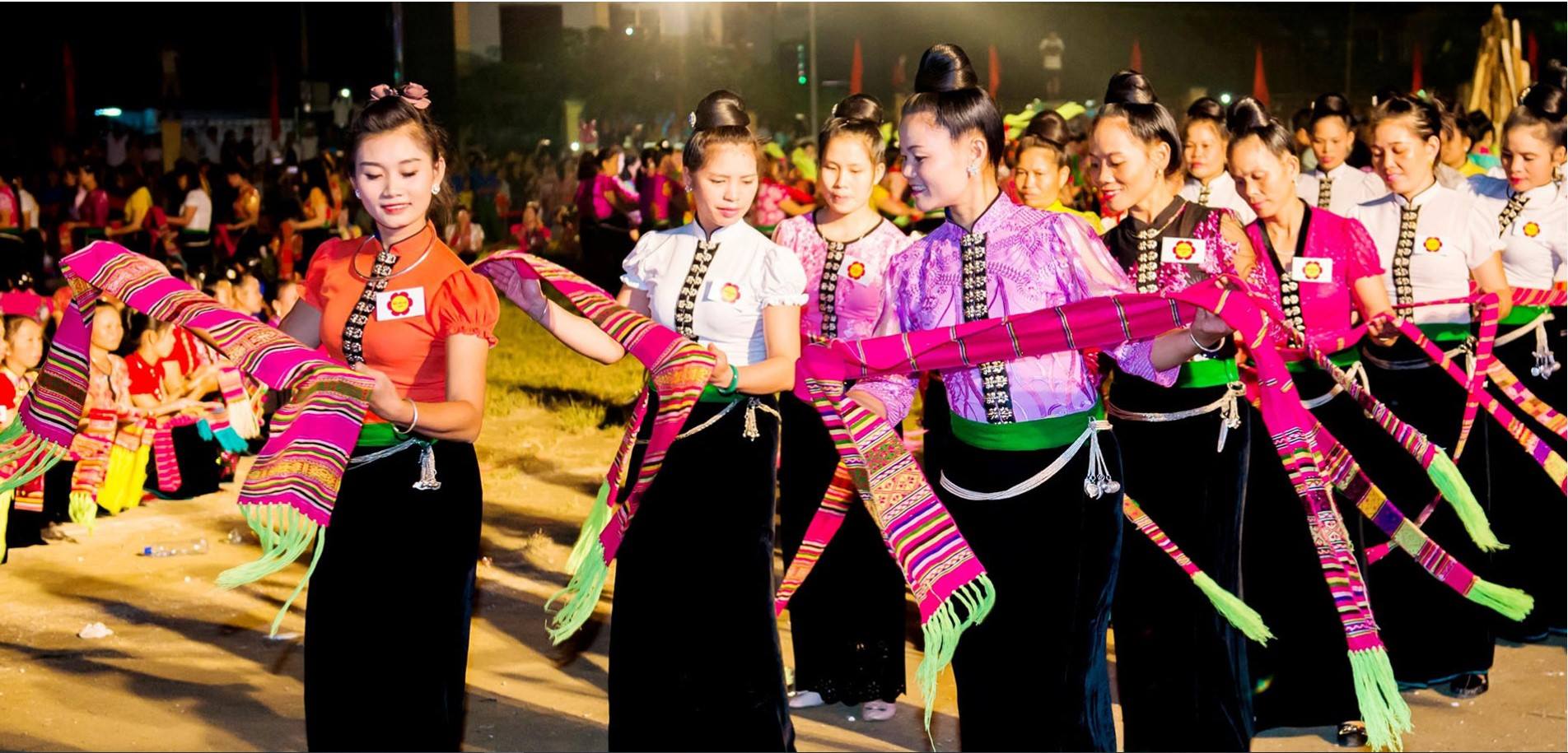 Lào Cai tham gia Hội chợ Mùa Thu năm 2025: Quảng bá sản phẩm, kết nối giao thương, thúc đẩy phát triển du lịch 4 Screenshot 2023 09 28 102219