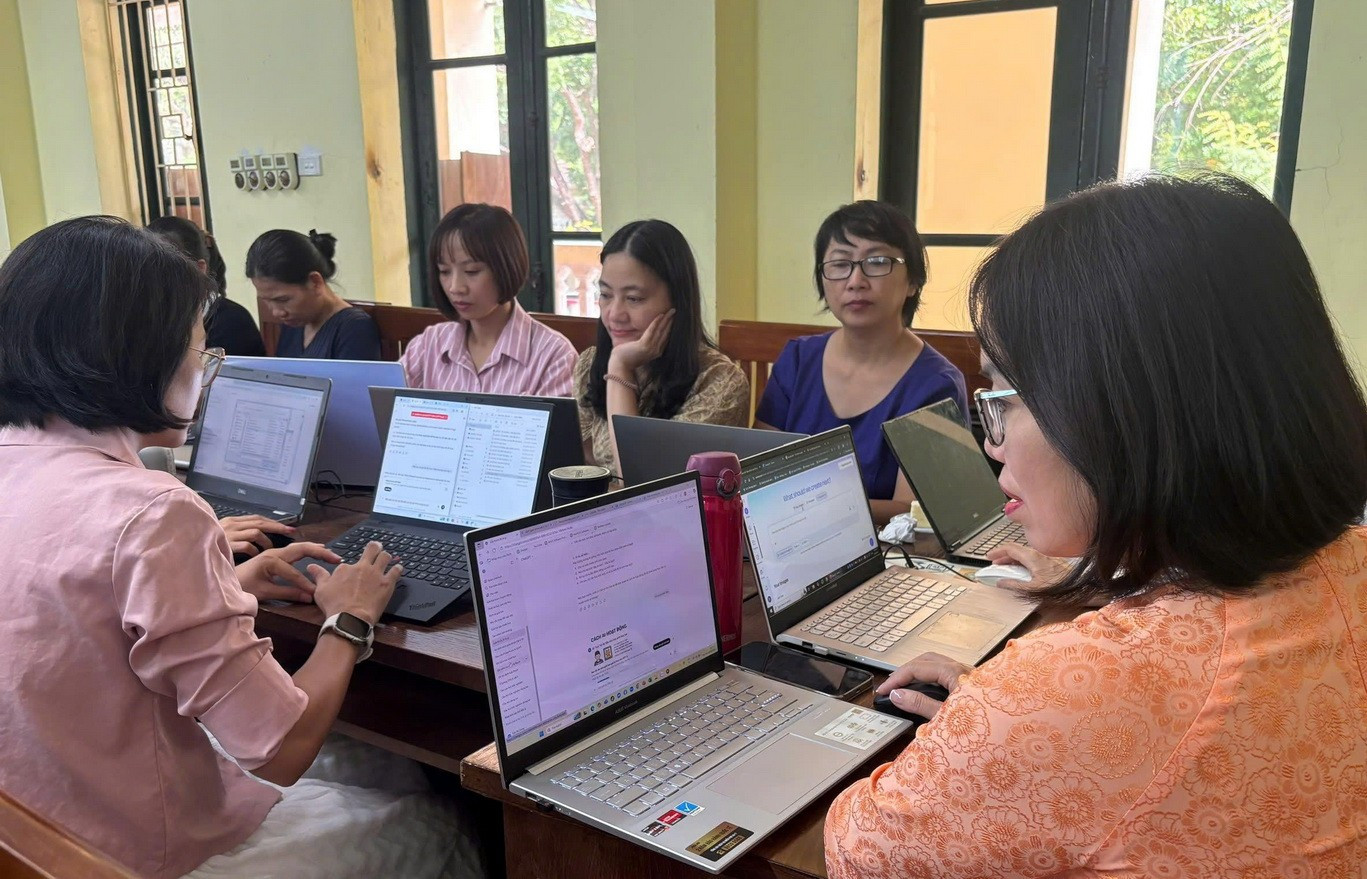 Giáo viên Trường THPT Quang Trung – Đống Đa (Hà Nội) tập huấn Ứng dụng AI và thiết bị công nghệ để thực hiện chương trình giáo dục phổ thông 2018. khungnanglucaijpg1.jpg